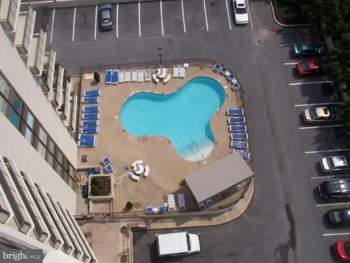 RIDGELY TOWSON CENTER - Residential