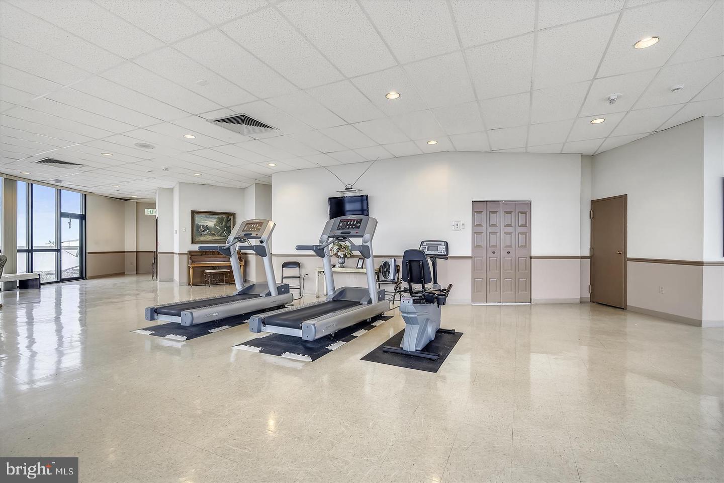 RIDGELY TOWSON CENTER - Residential