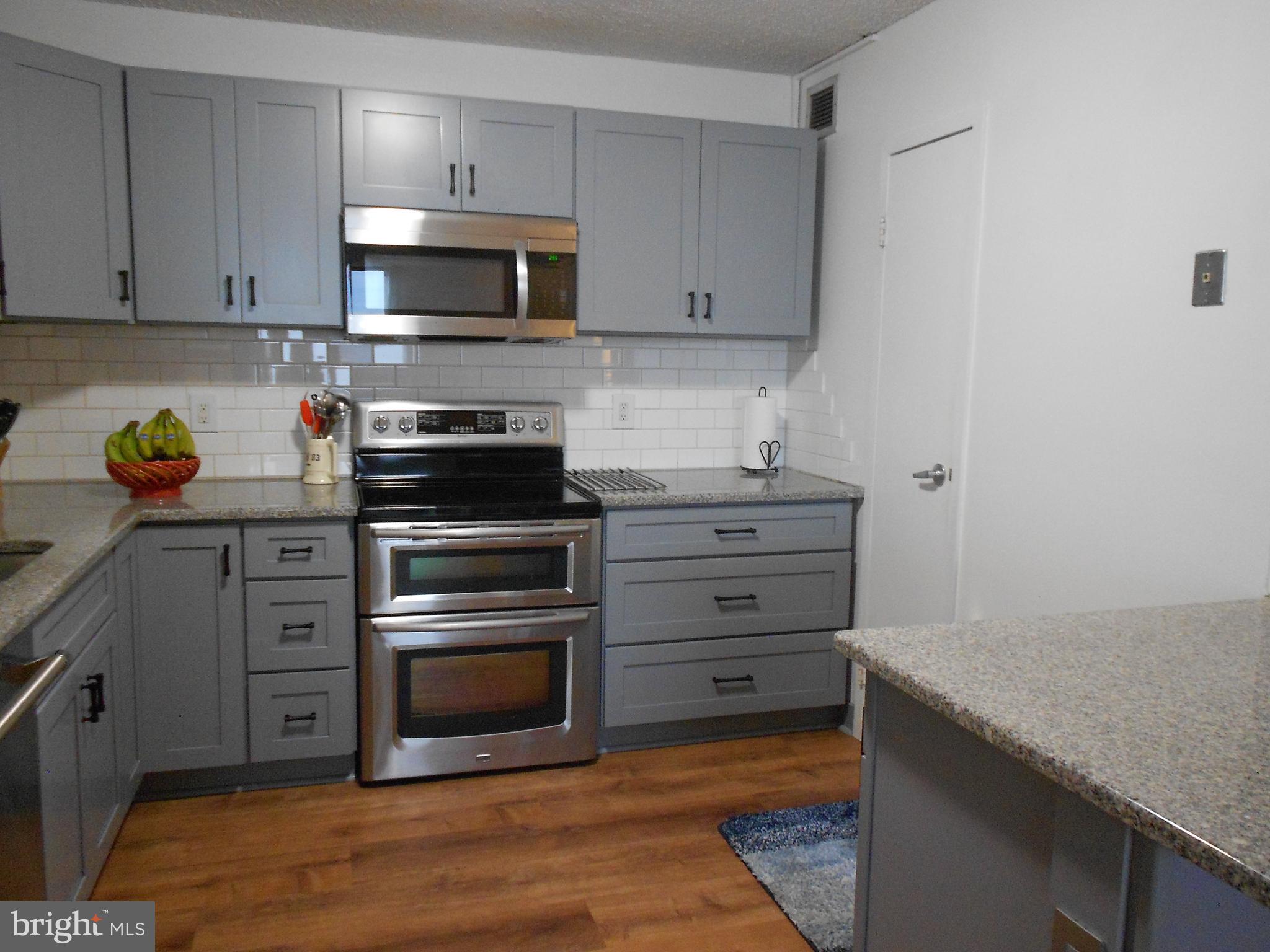 RIDGELY TOWSON CENTER - Residential