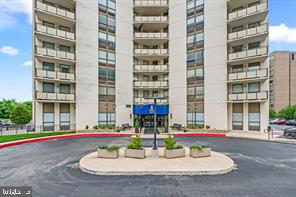 RIDGELY TOWSON CENTER - Residential