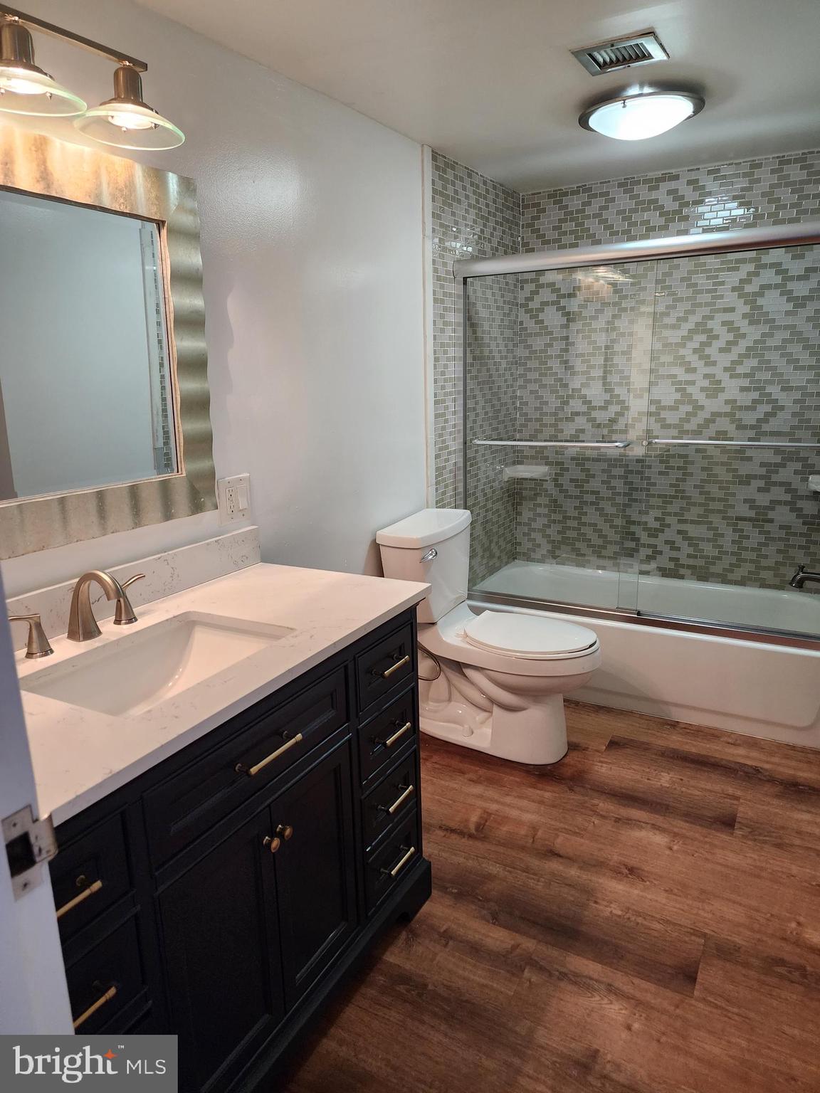 RIDGELY TOWSON CENTER - Residential