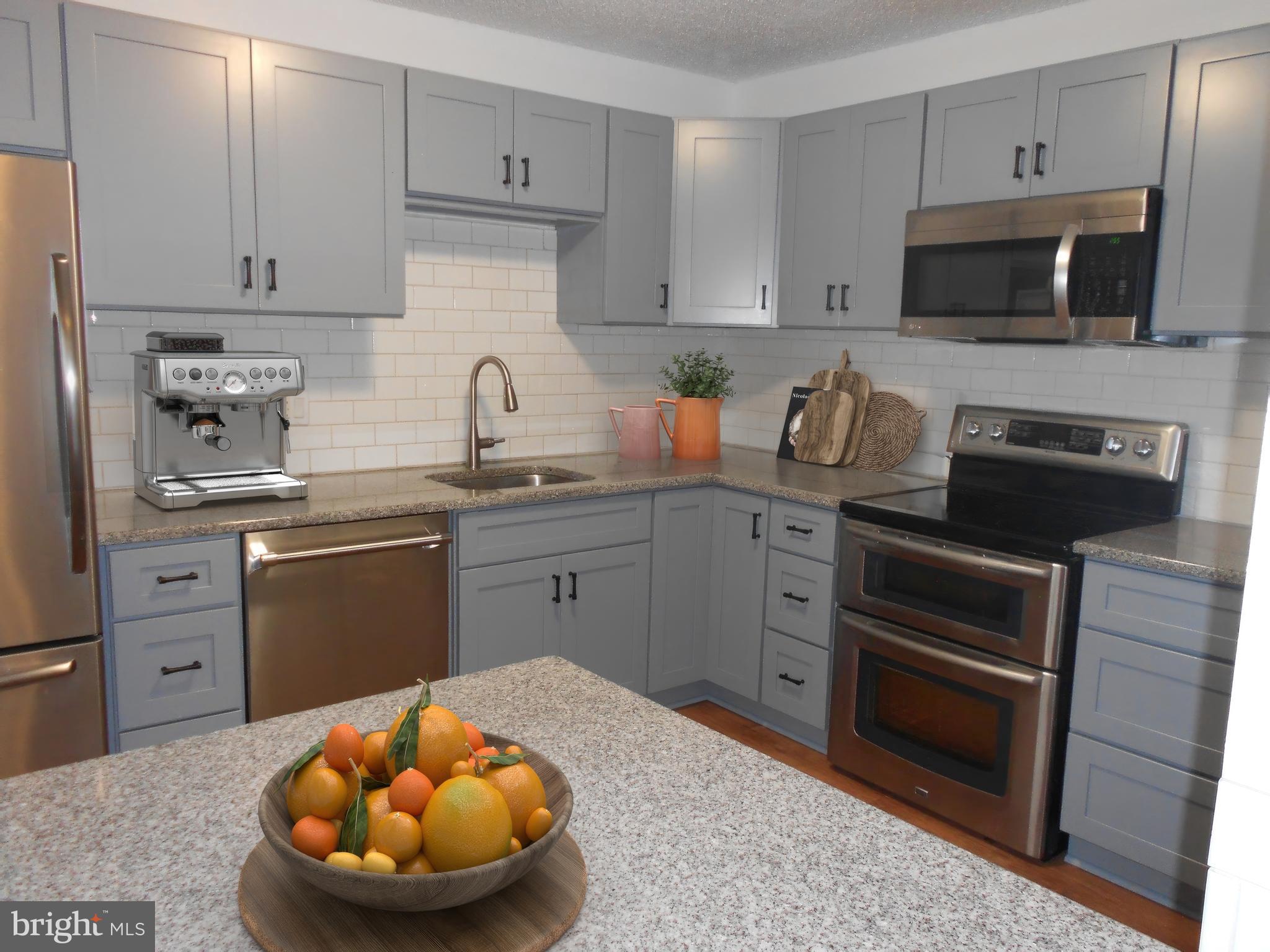 RIDGELY TOWSON CENTER - Residential