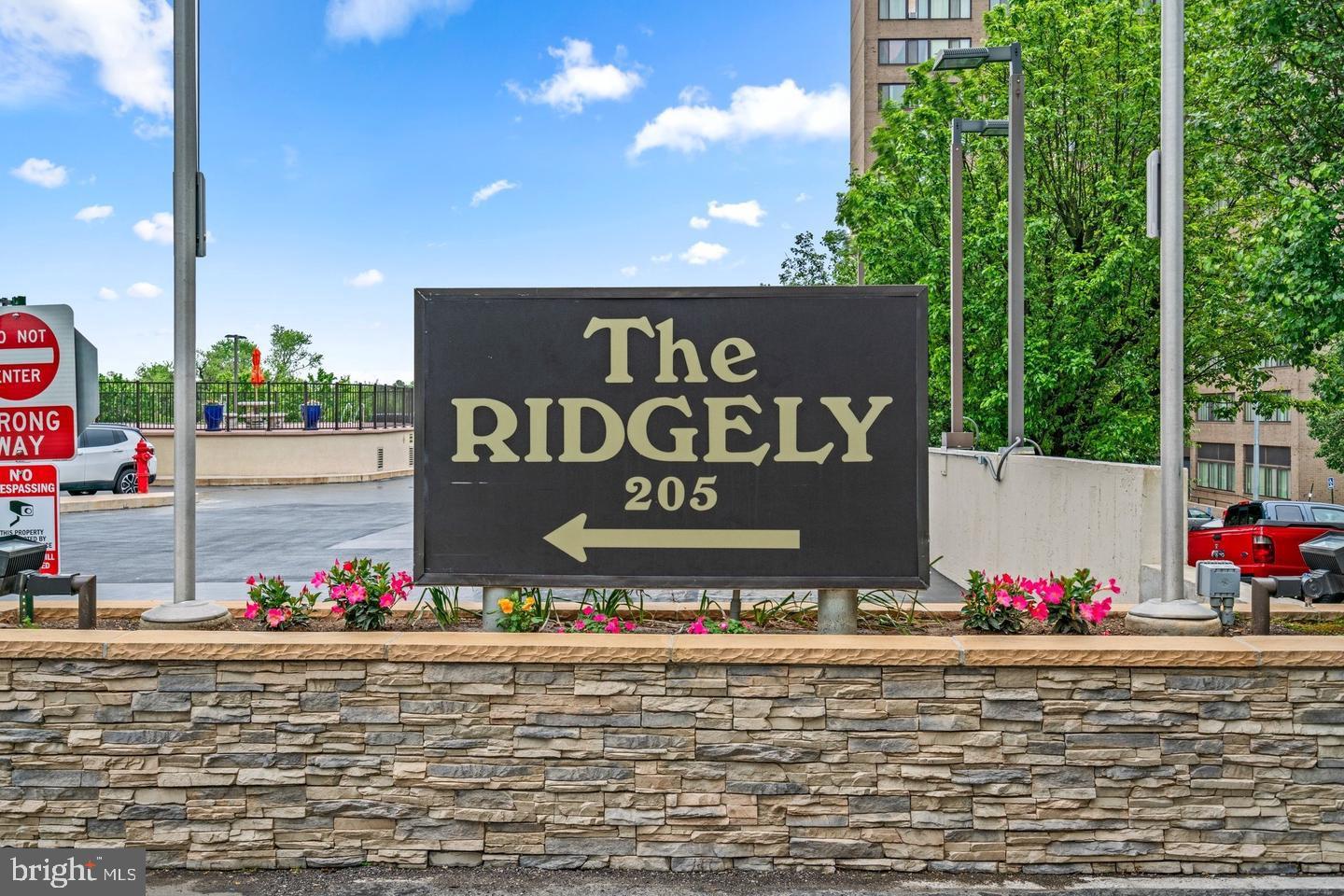 RIDGELY TOWSON CENTER - Residential