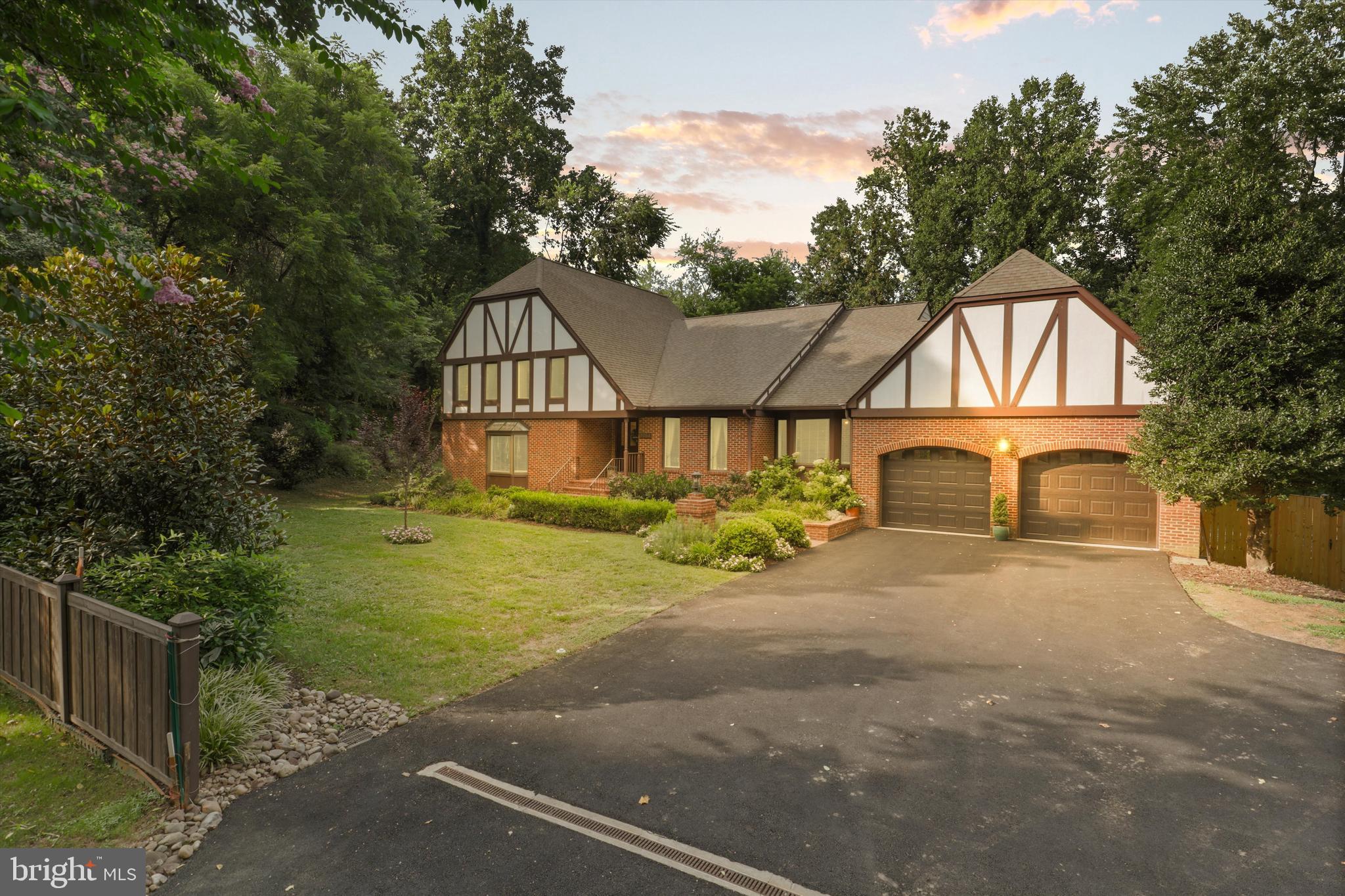 7054 IDYLWOOD ROAD