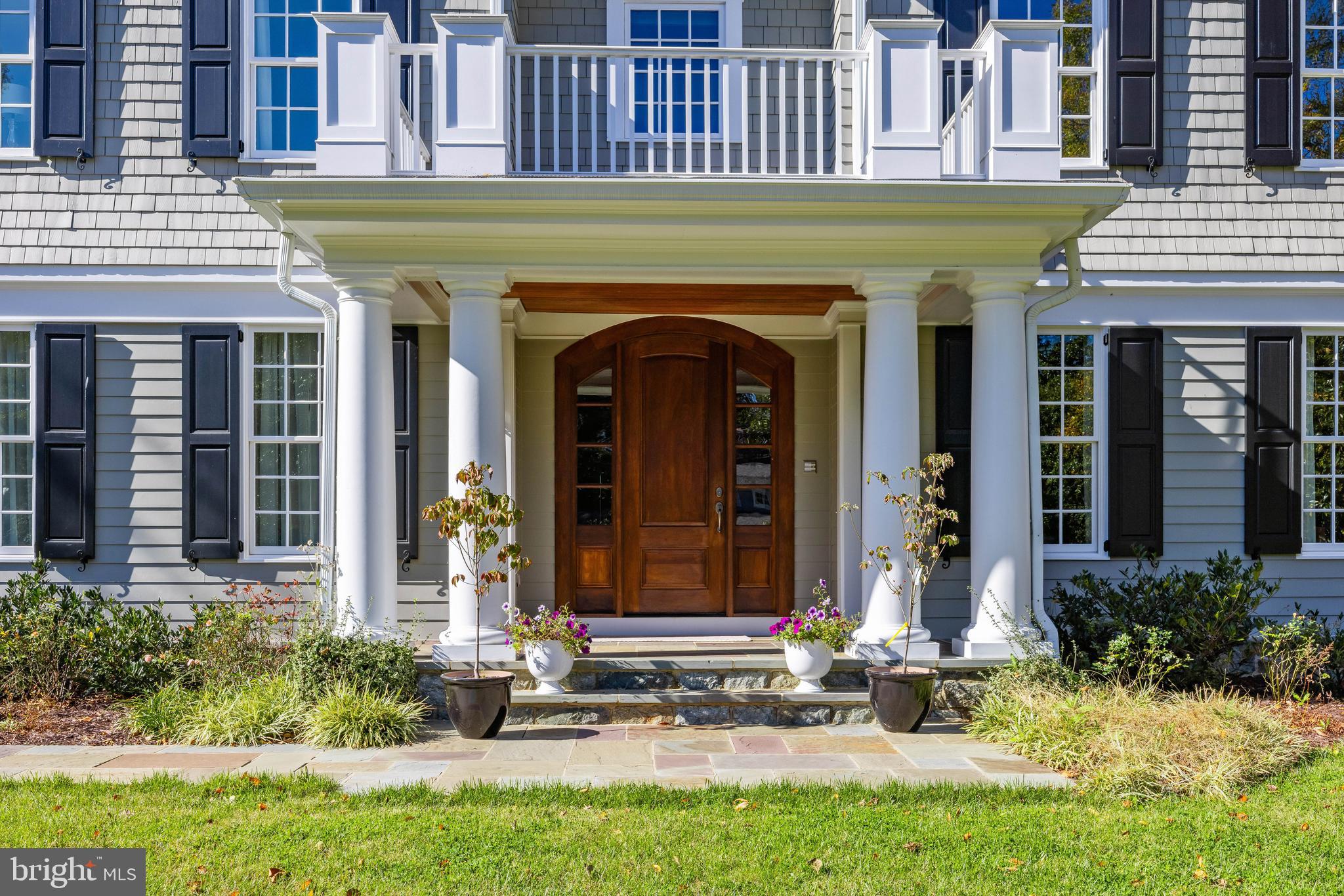 219 WARDOUR DRIVE