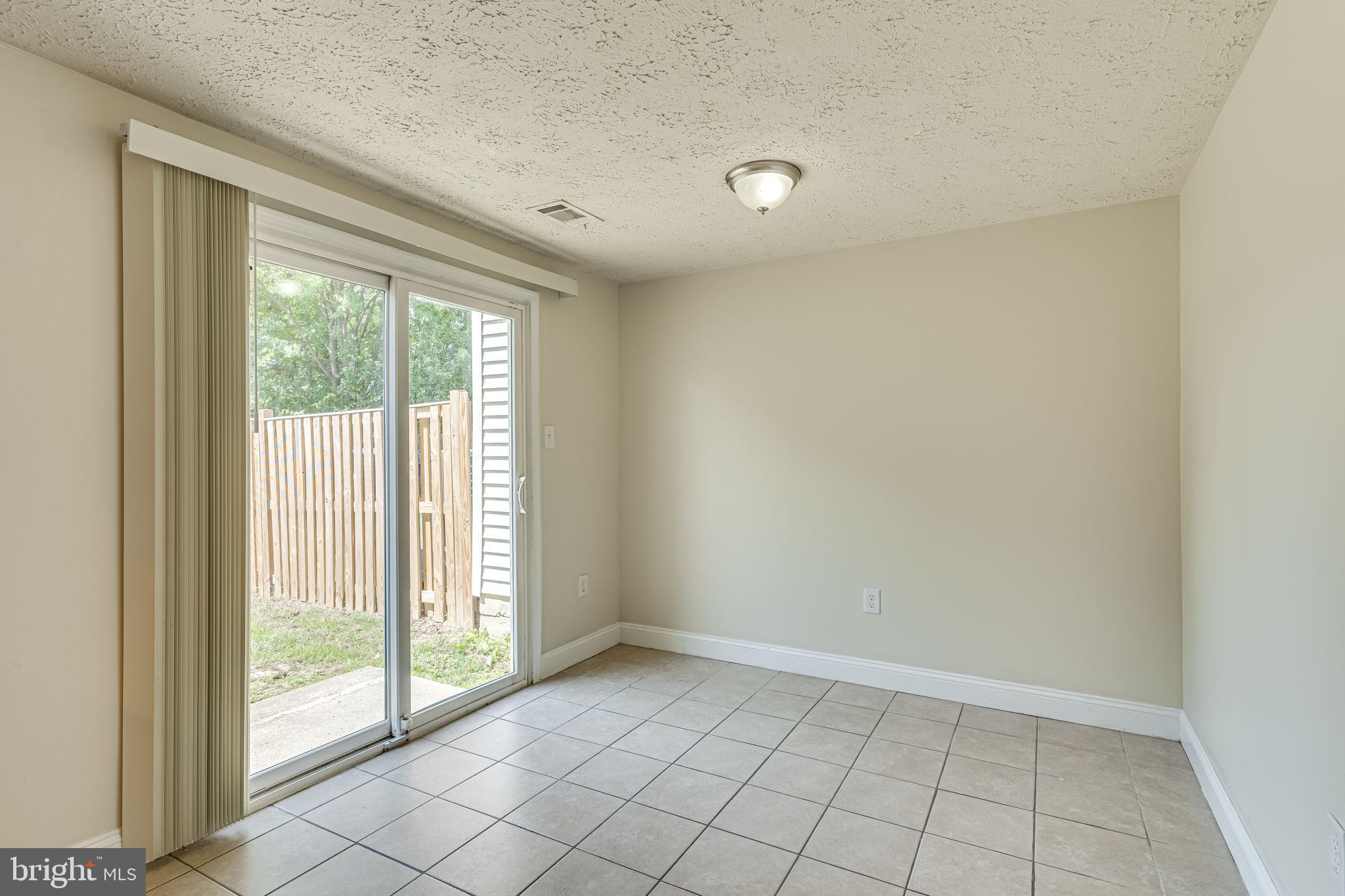 TANGLEWOOD TOWNHOMES - Residential