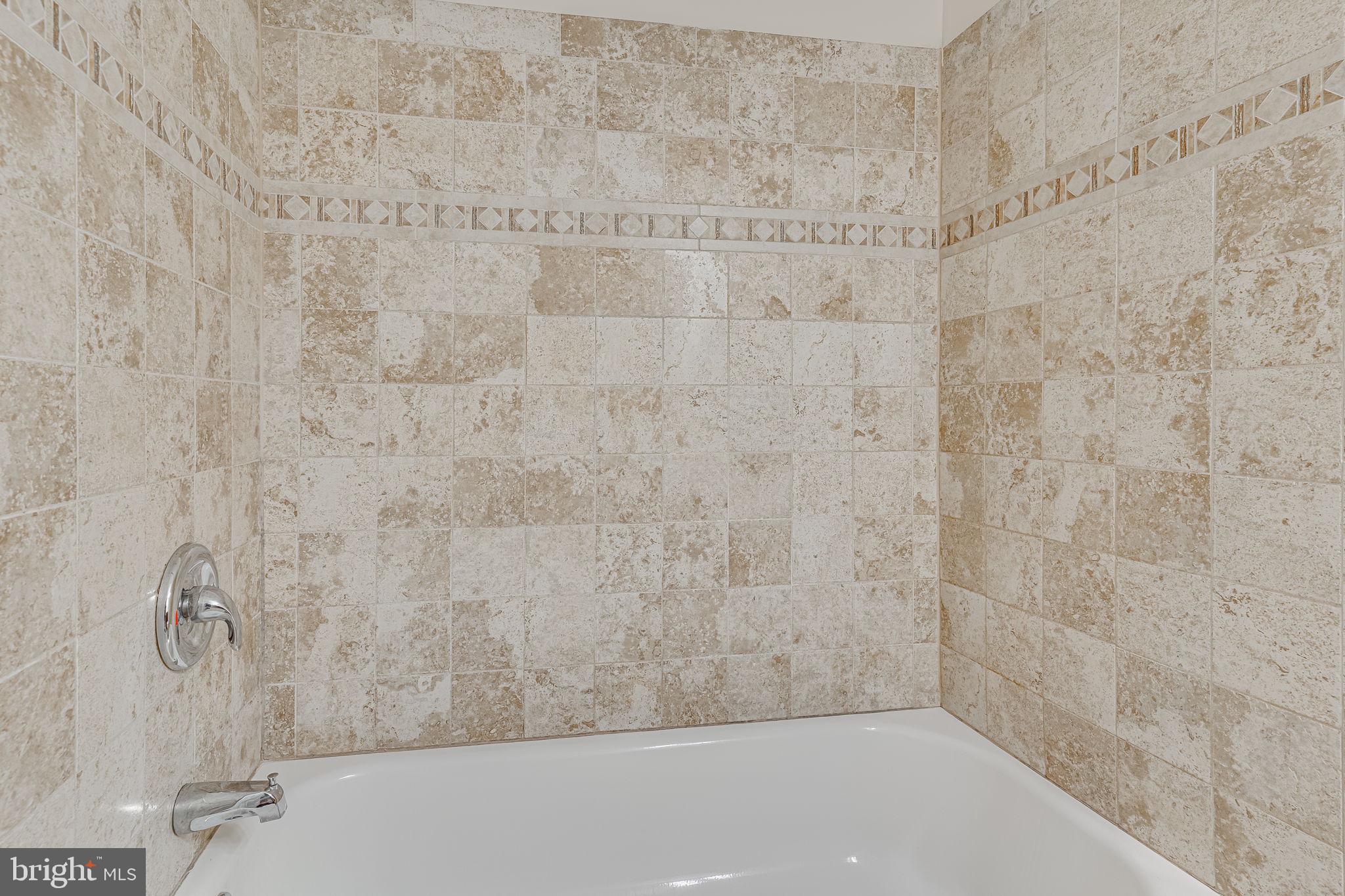 TANGLEWOOD TOWNHOMES - Residential