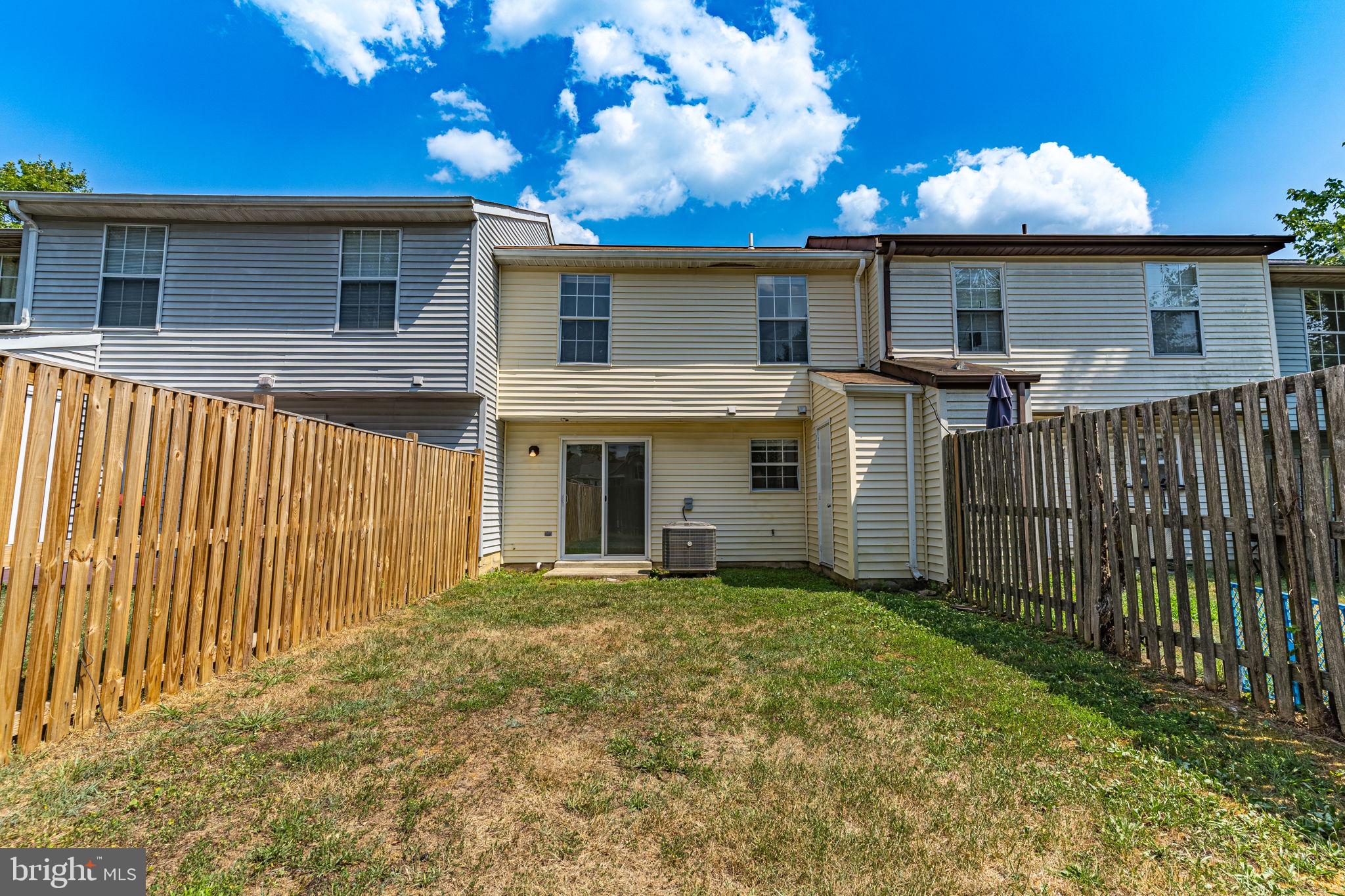 TANGLEWOOD TOWNHOMES - Residential