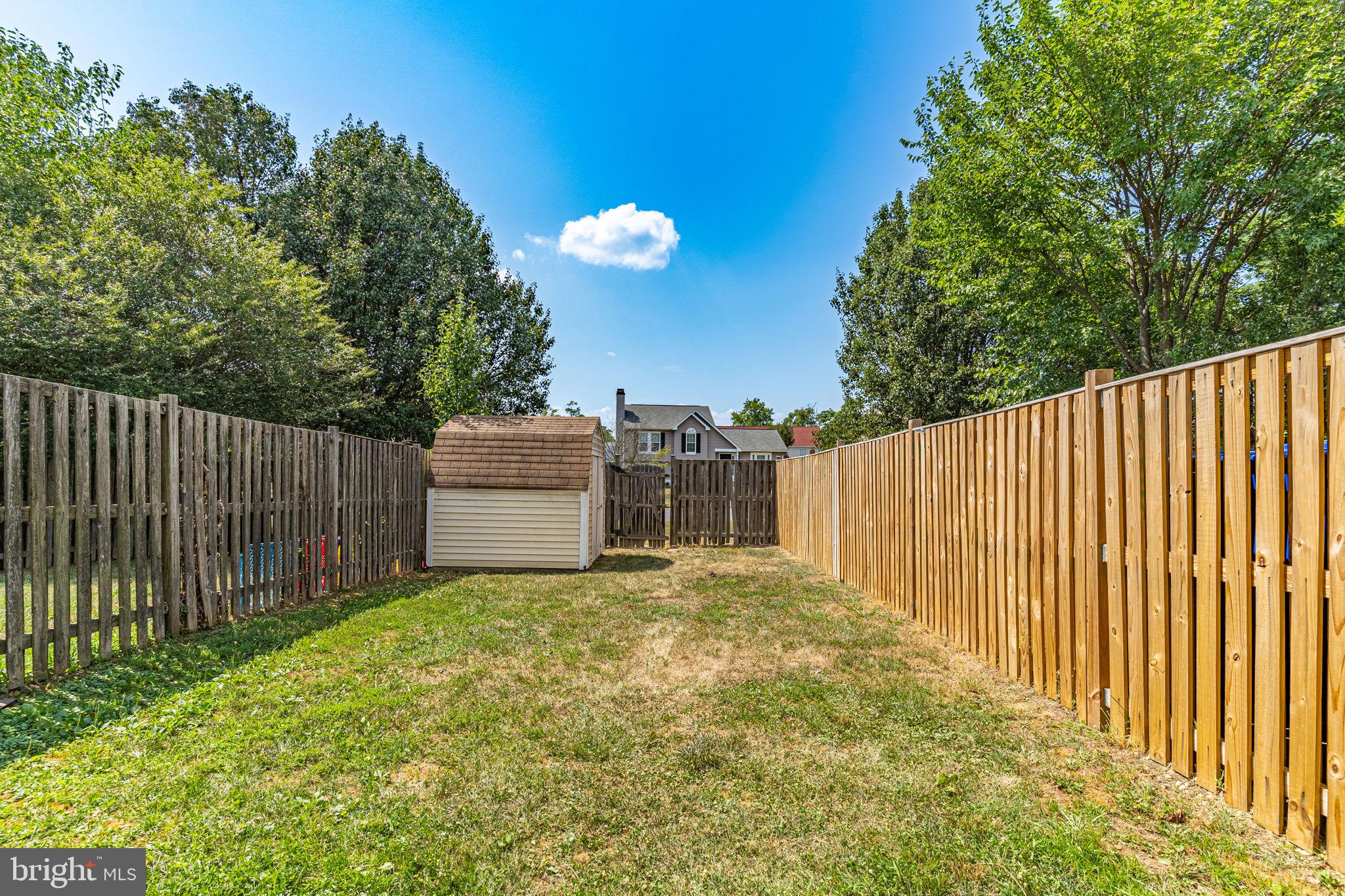 TANGLEWOOD TOWNHOMES - Residential