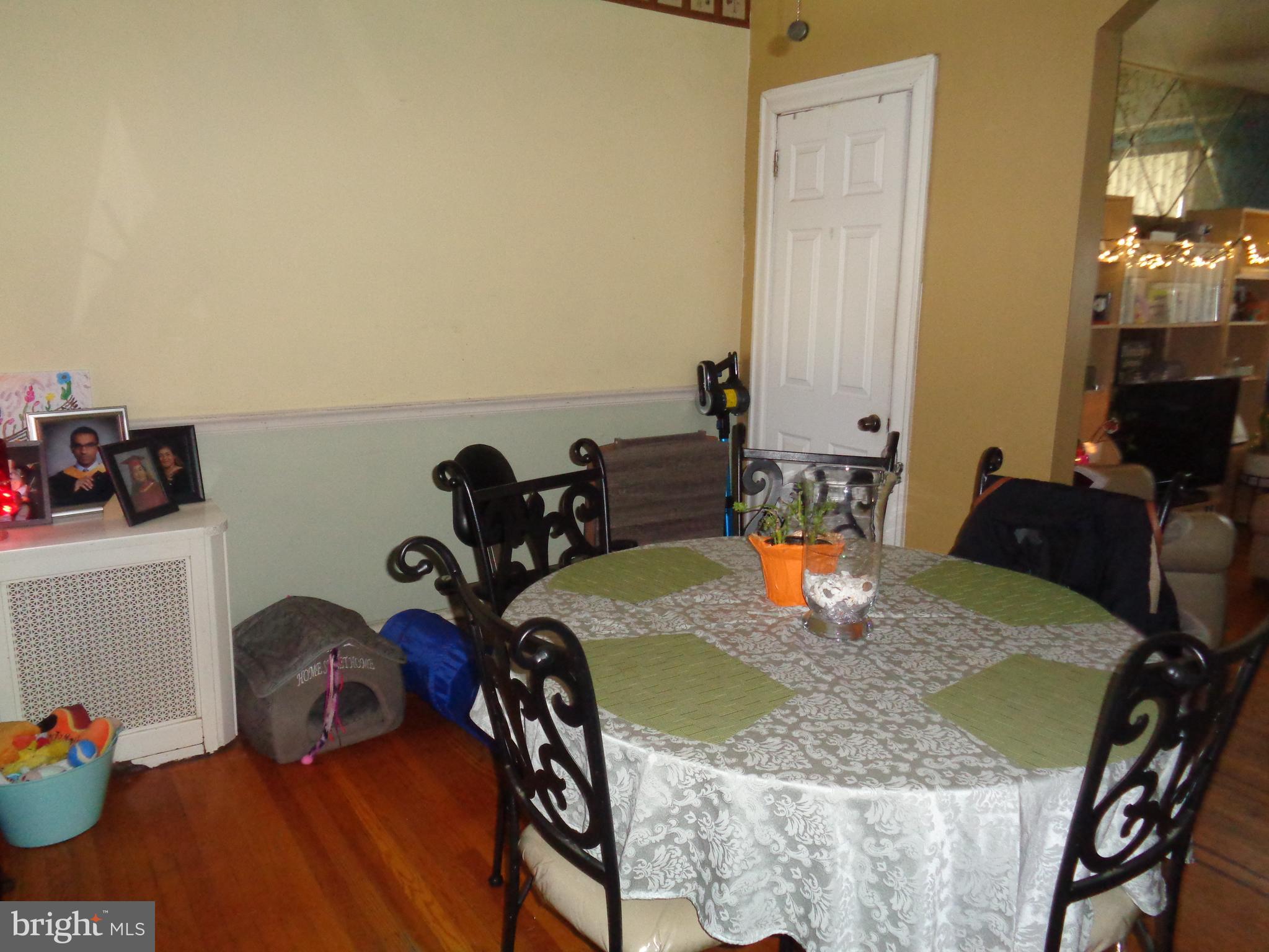 187 W SPENCER STREET