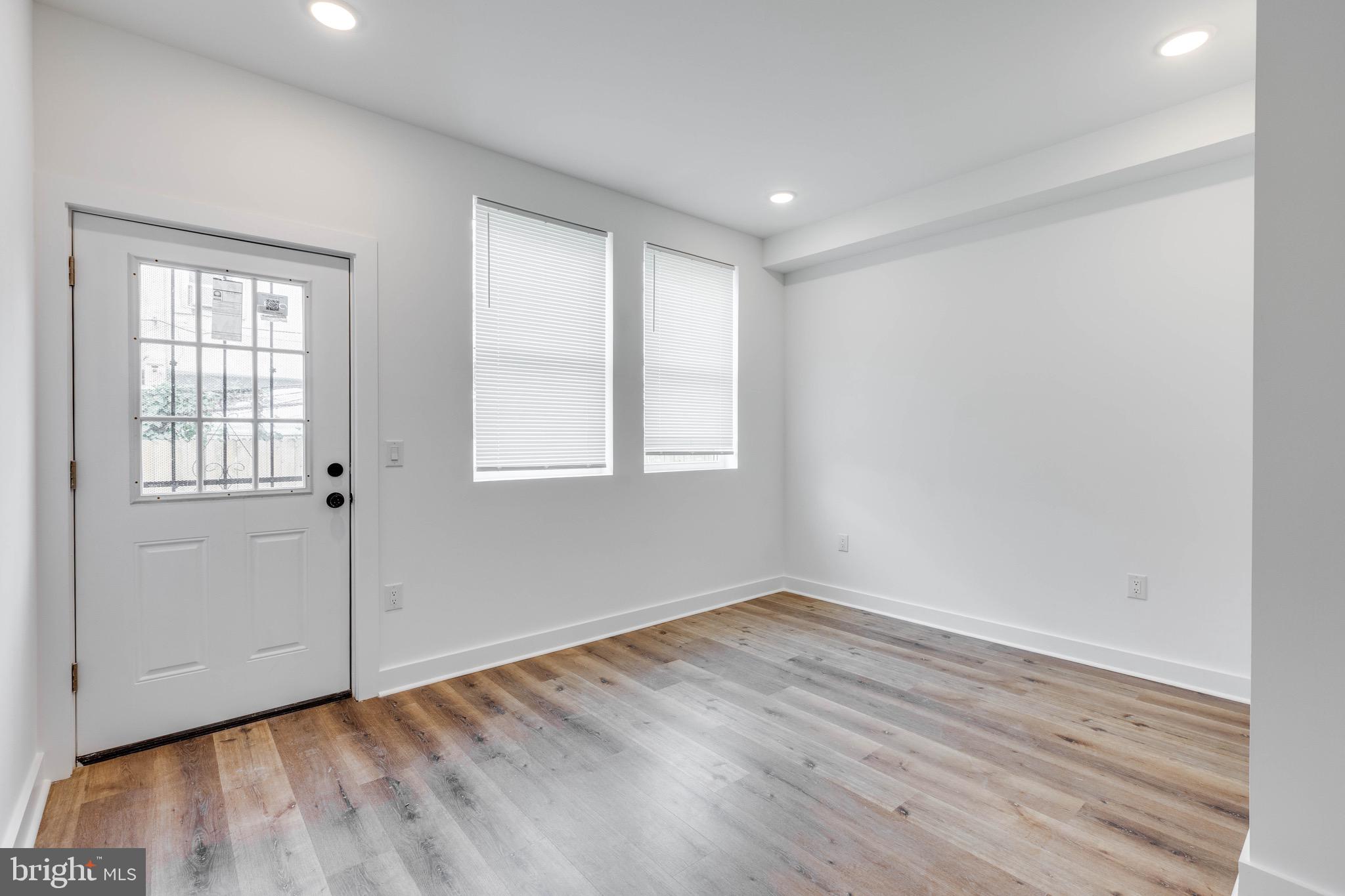 TEMPLE UNIVERSITY - Residential Lease