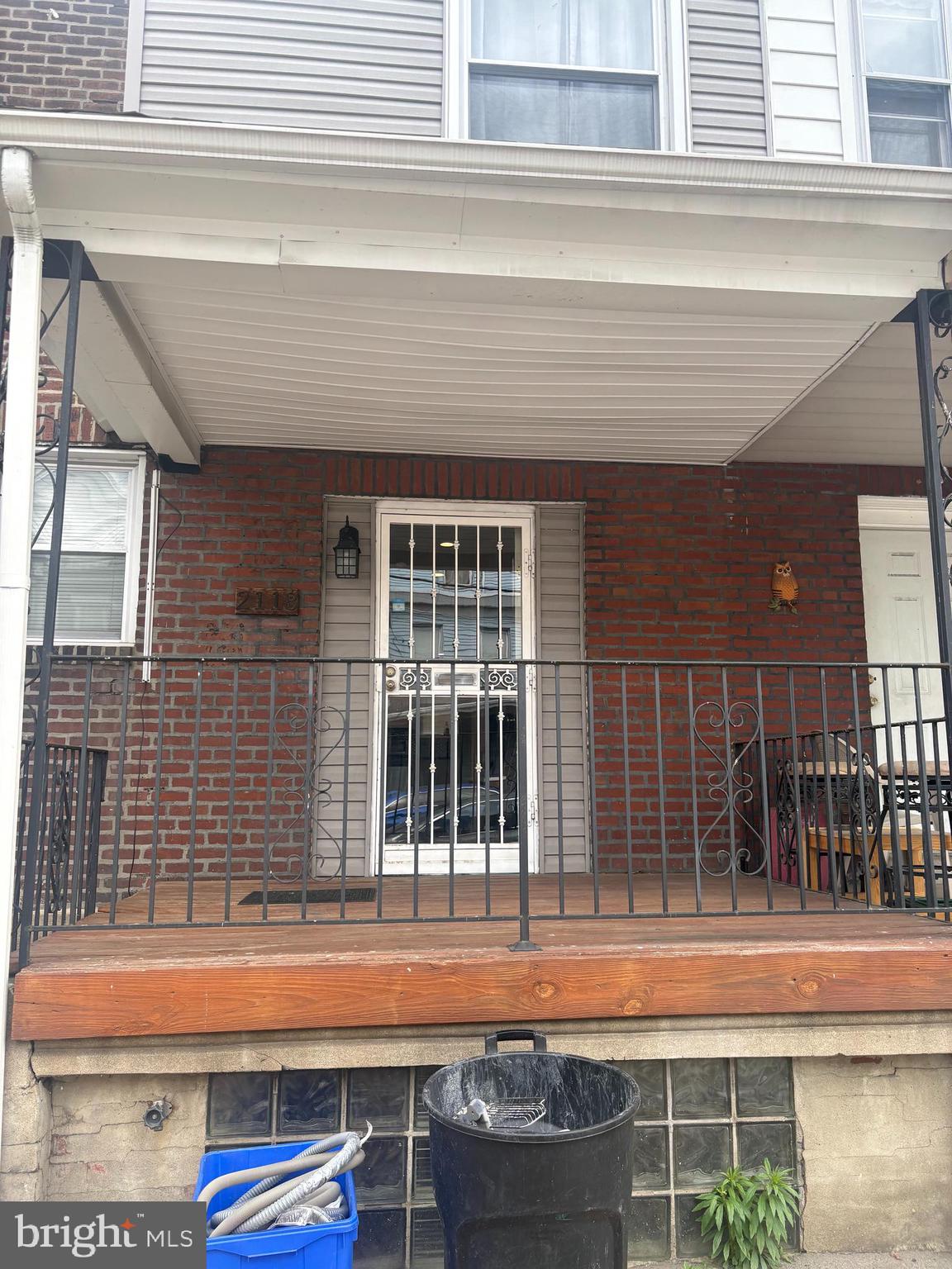 2118 BRIDGE STREET