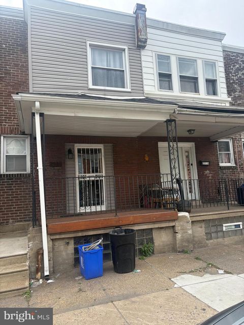 Townhouse For Sale - 2118 Bridge Street<br/> PHILADELPHIA, PA 19124