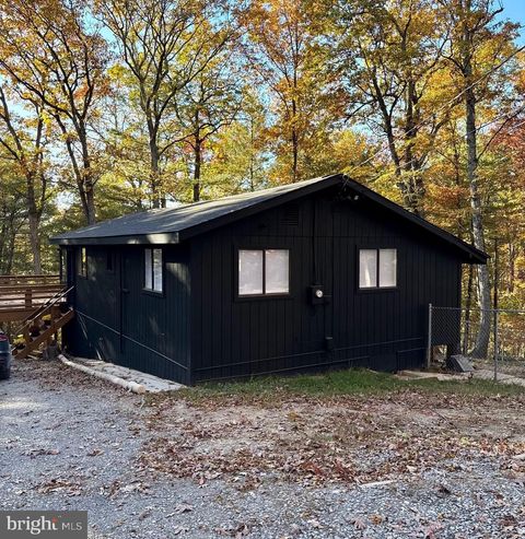 327 CROWFOOT LANE GERRARDSTOWN WV 25420