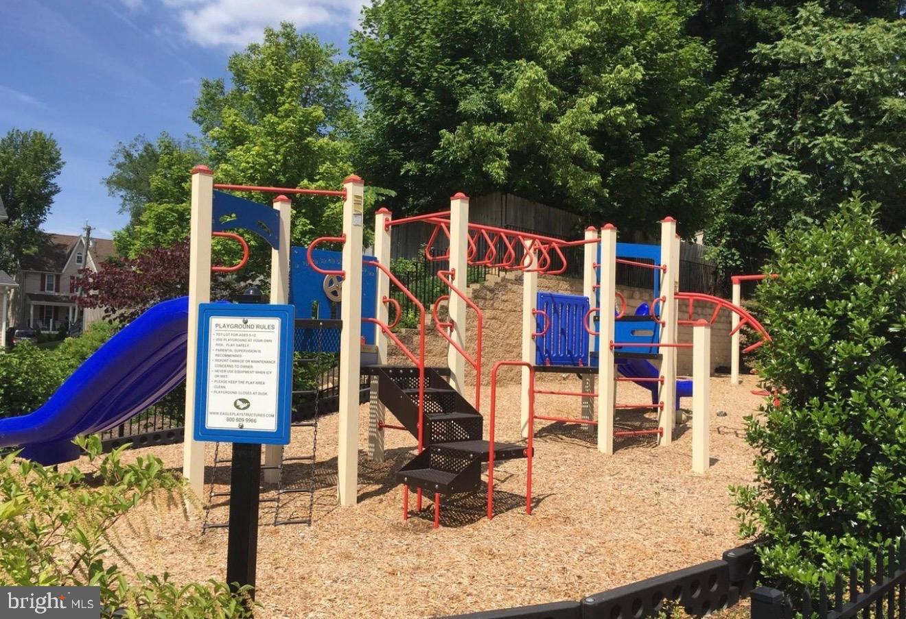 TOWSON GREEN - Residential Lease