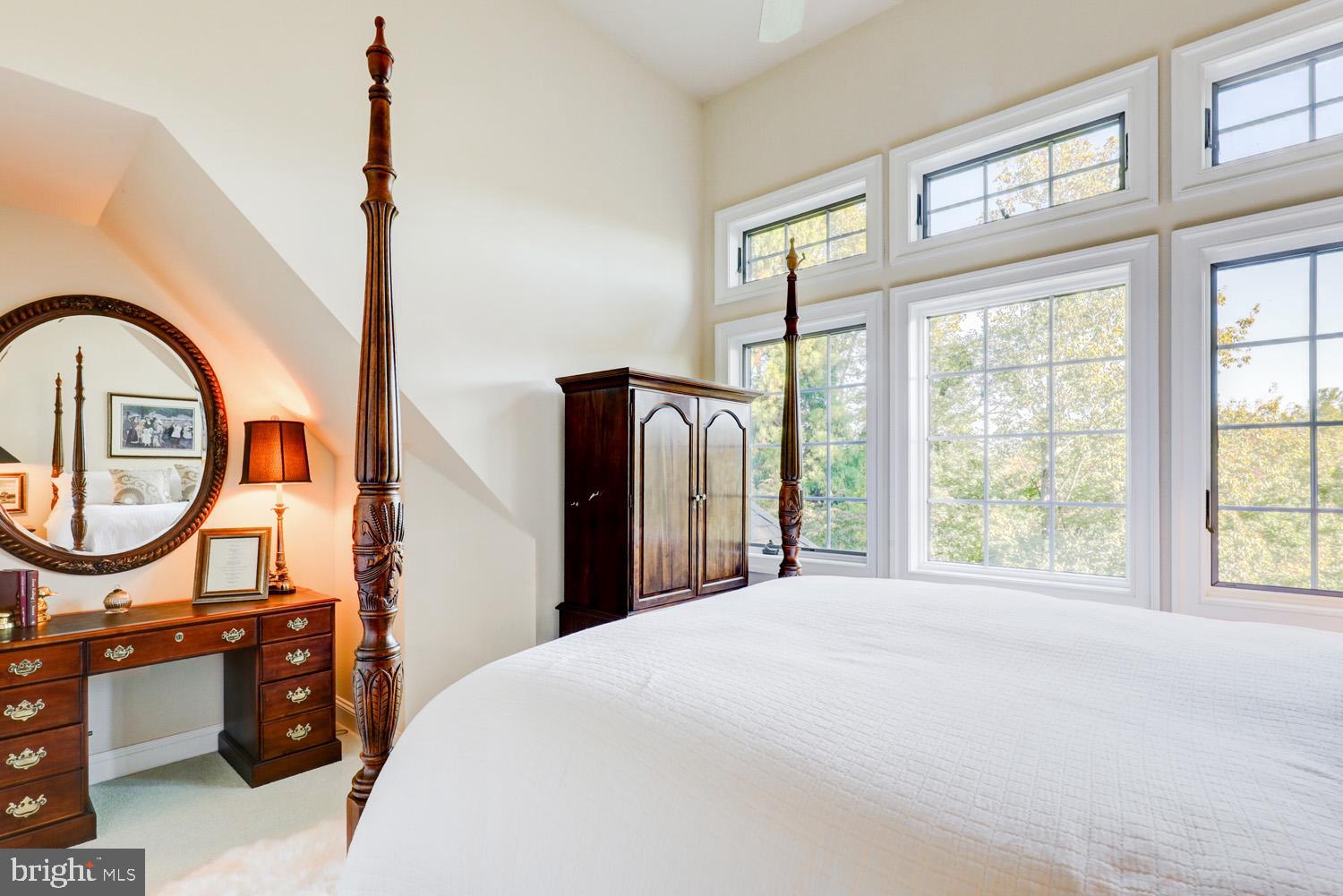 WEST VINCENT - Residential