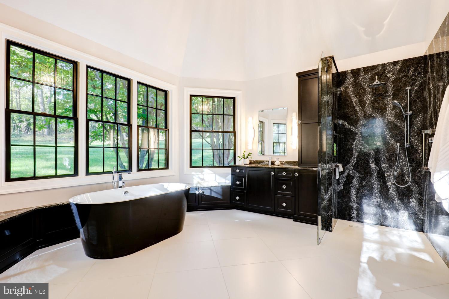 WEST VINCENT - Residential