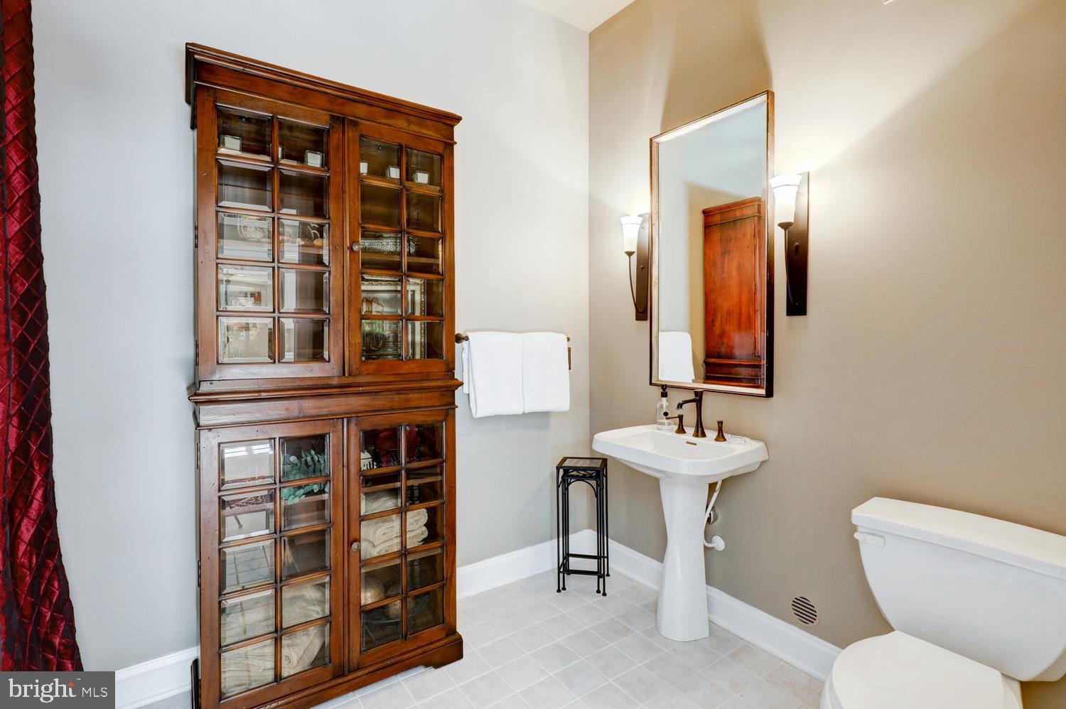 WEST VINCENT - Residential