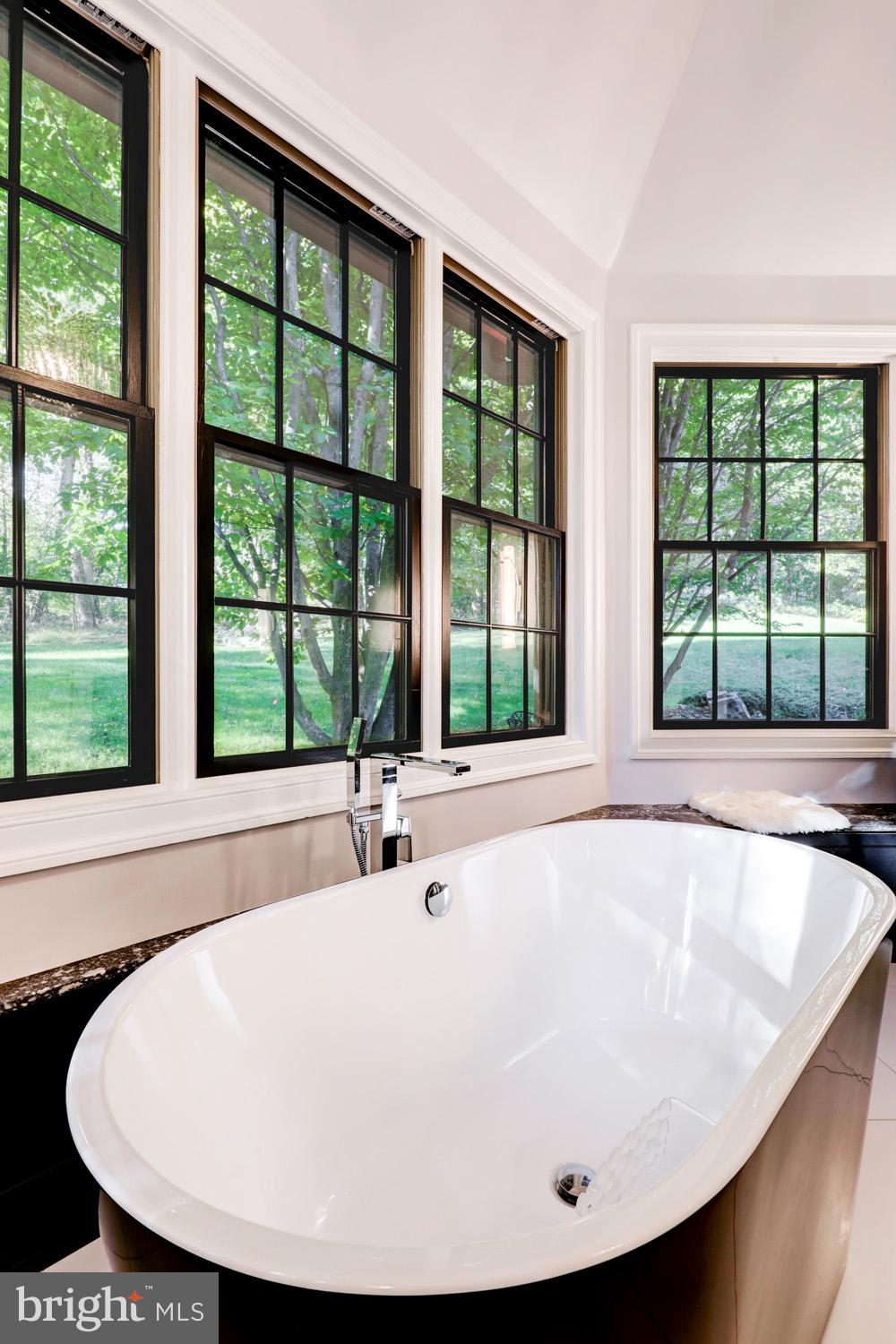 WEST VINCENT - Residential