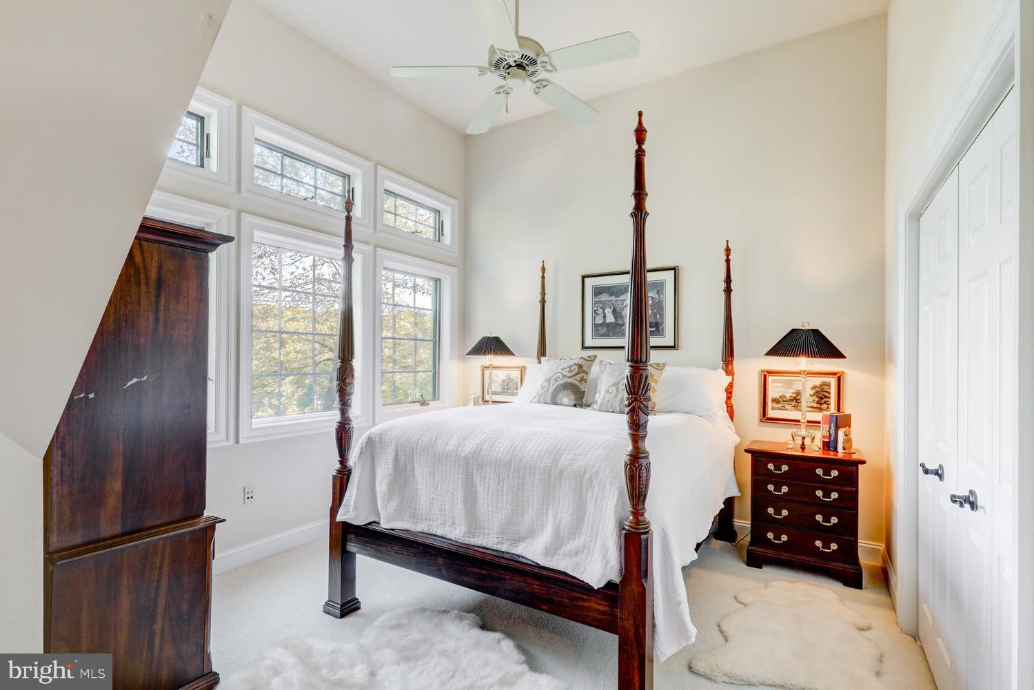 WEST VINCENT - Residential