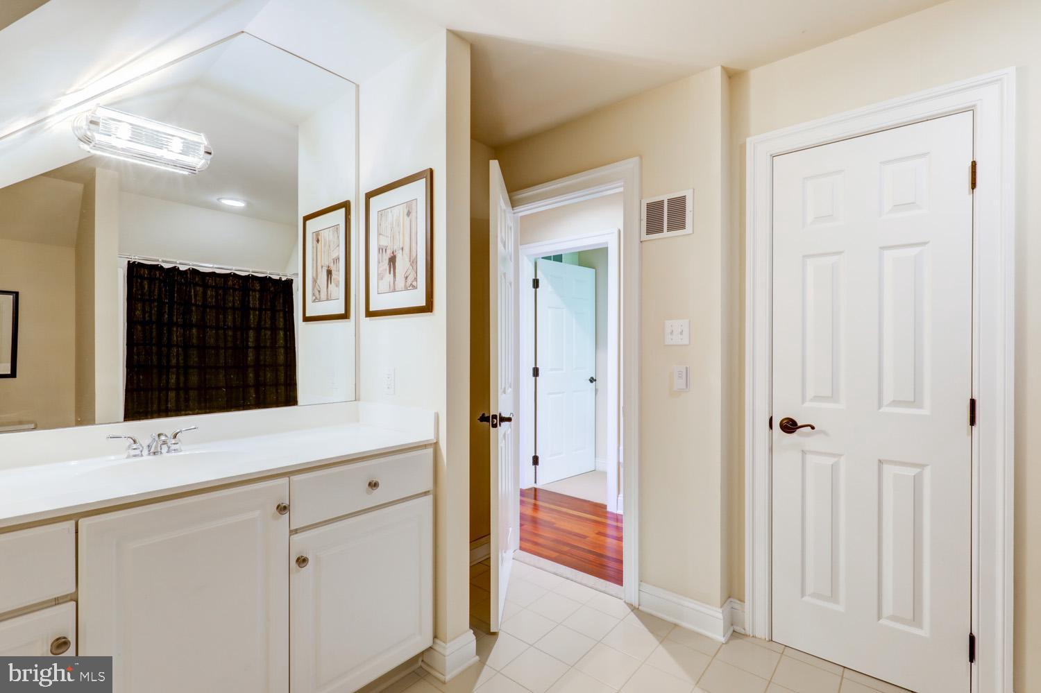 WEST VINCENT - Residential