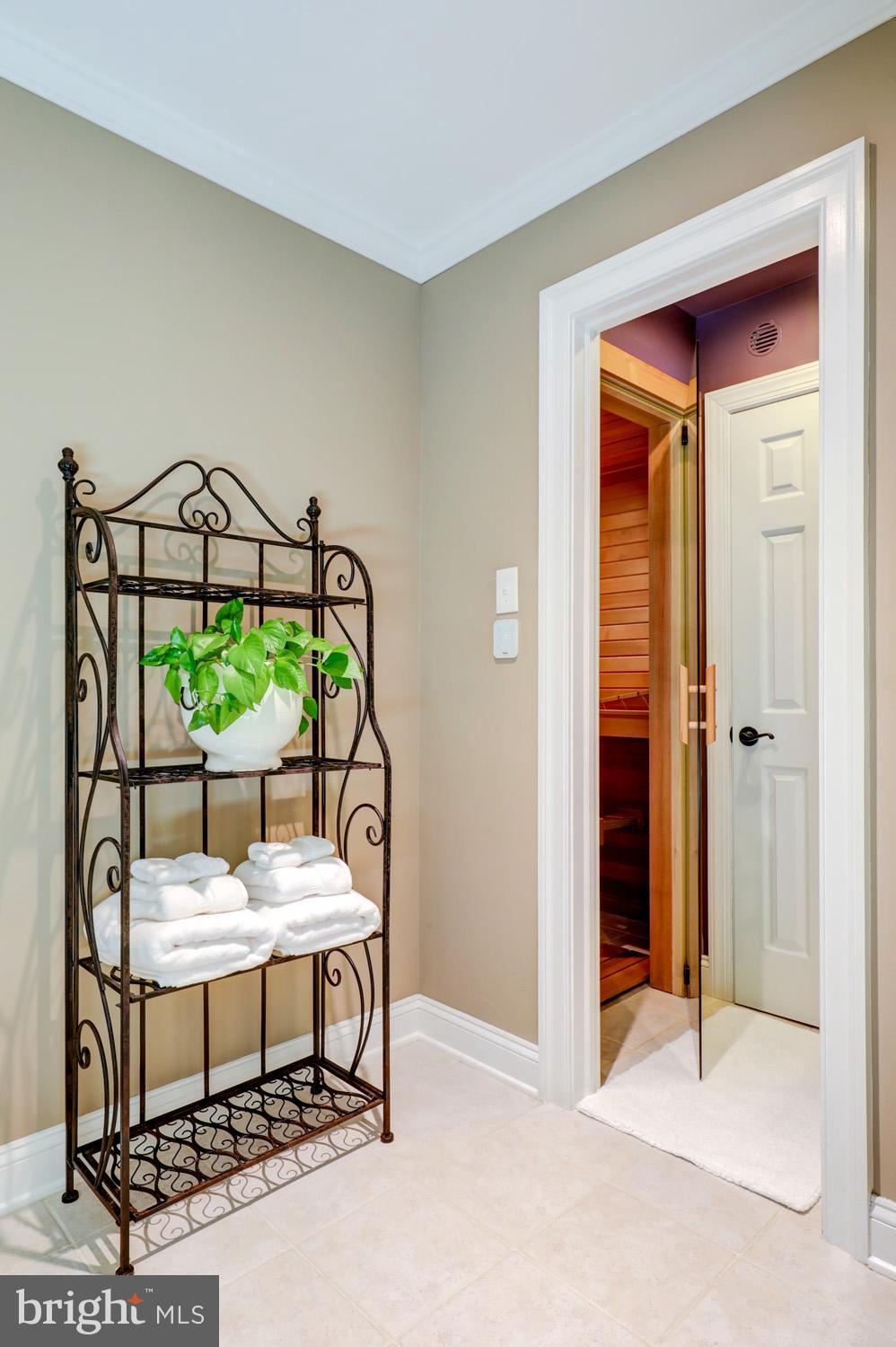 WEST VINCENT - Residential