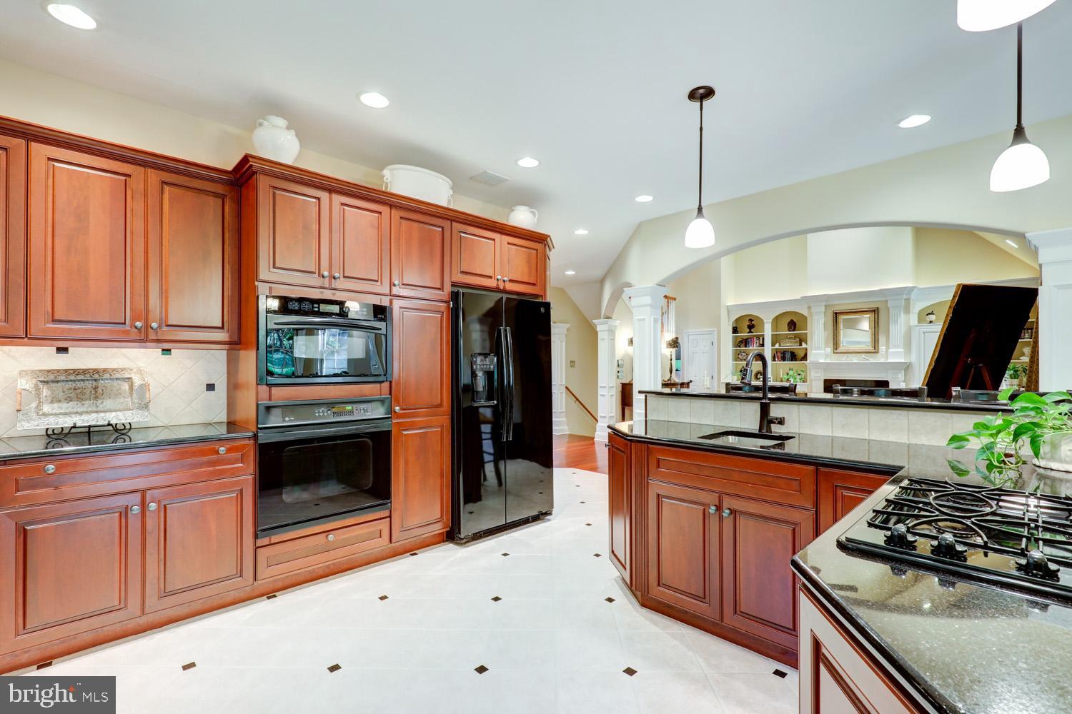 WEST VINCENT - Residential