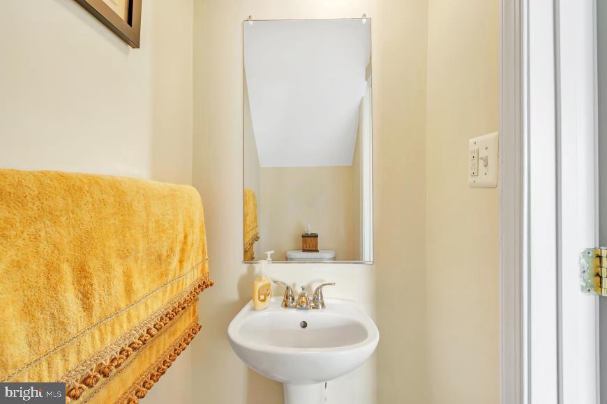 HIGHLAND AT LANDOVER STATION - Residential