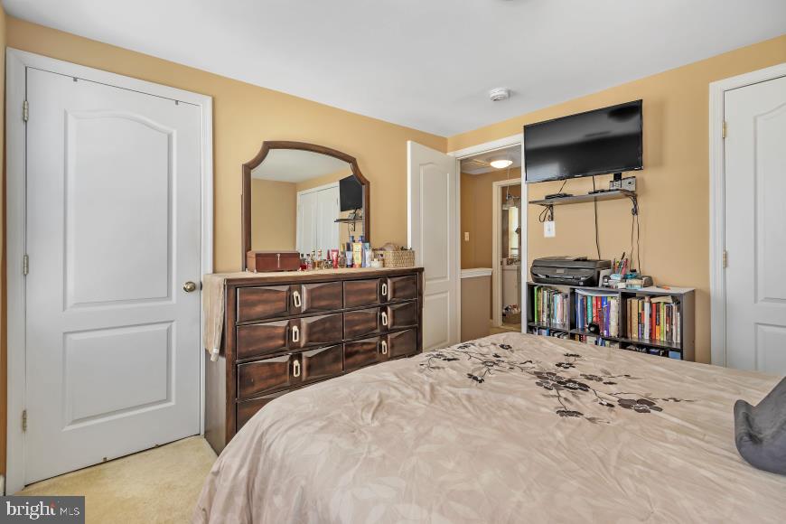 HIGHLAND AT LANDOVER STATION - Residential