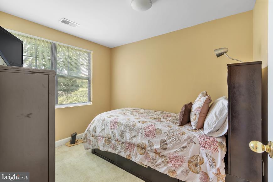 HIGHLAND AT LANDOVER STATION - Residential