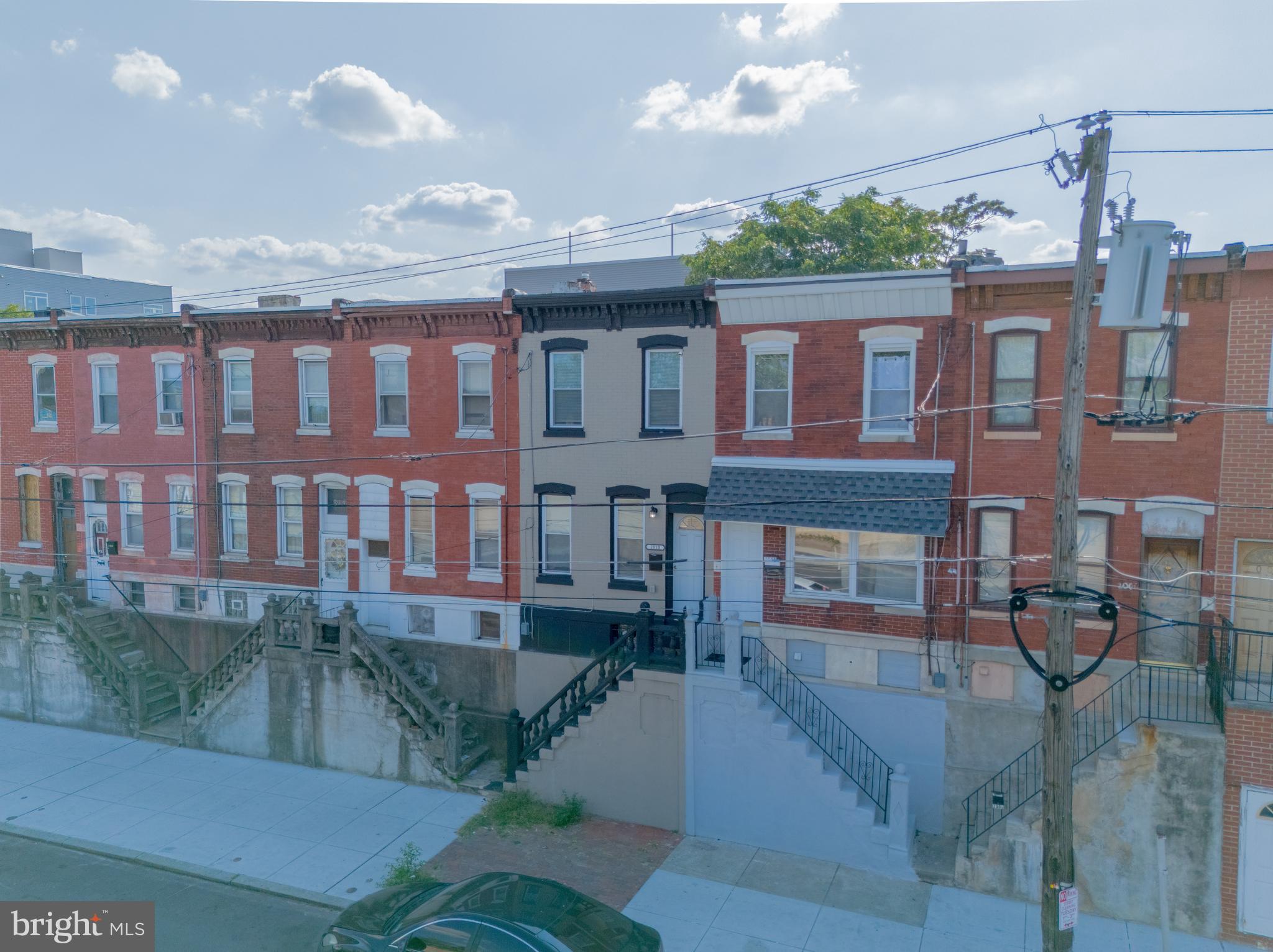 EAST KENSINGTON - Residential