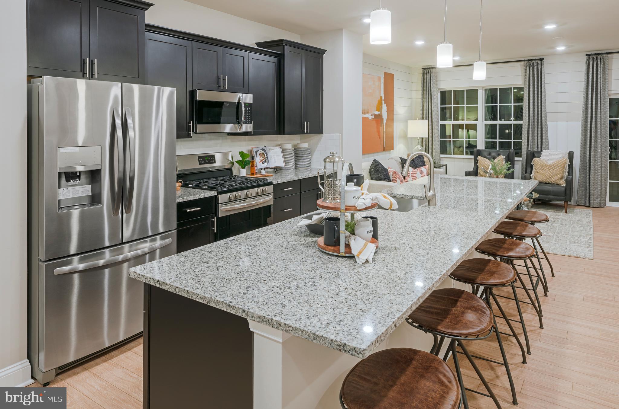 OXFORD SQUARE - Residential