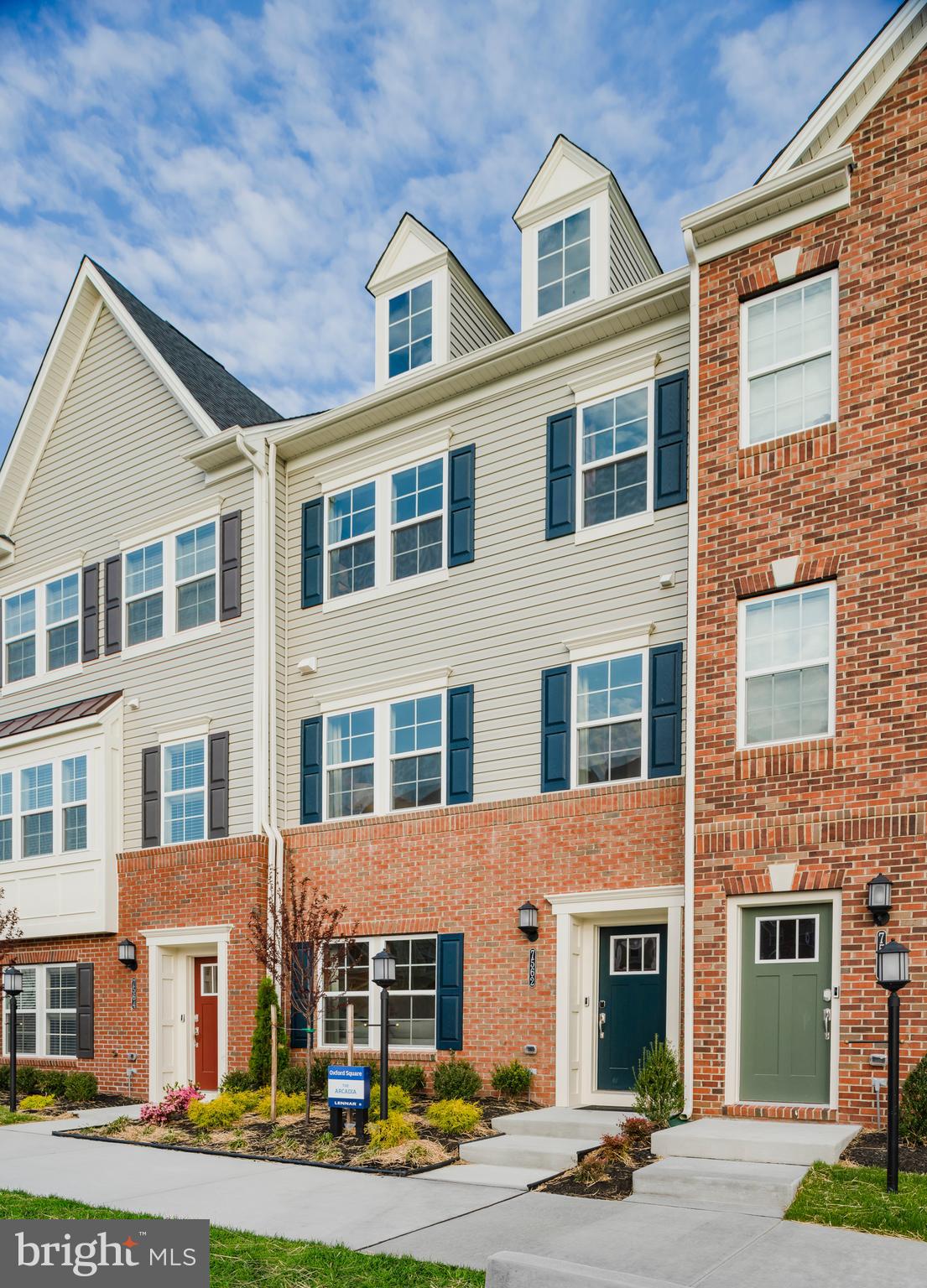 OXFORD SQUARE - Residential