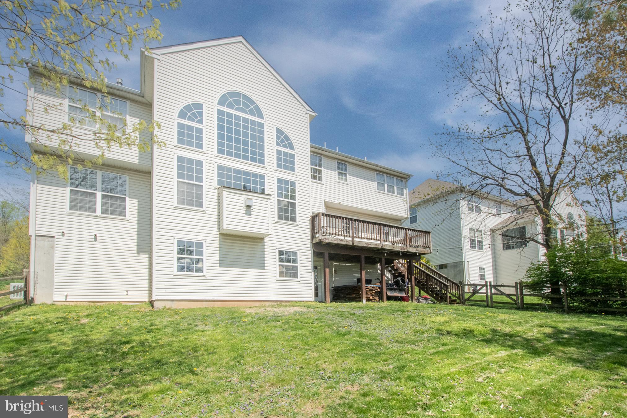 6 HUNTERS HILL DRIVE