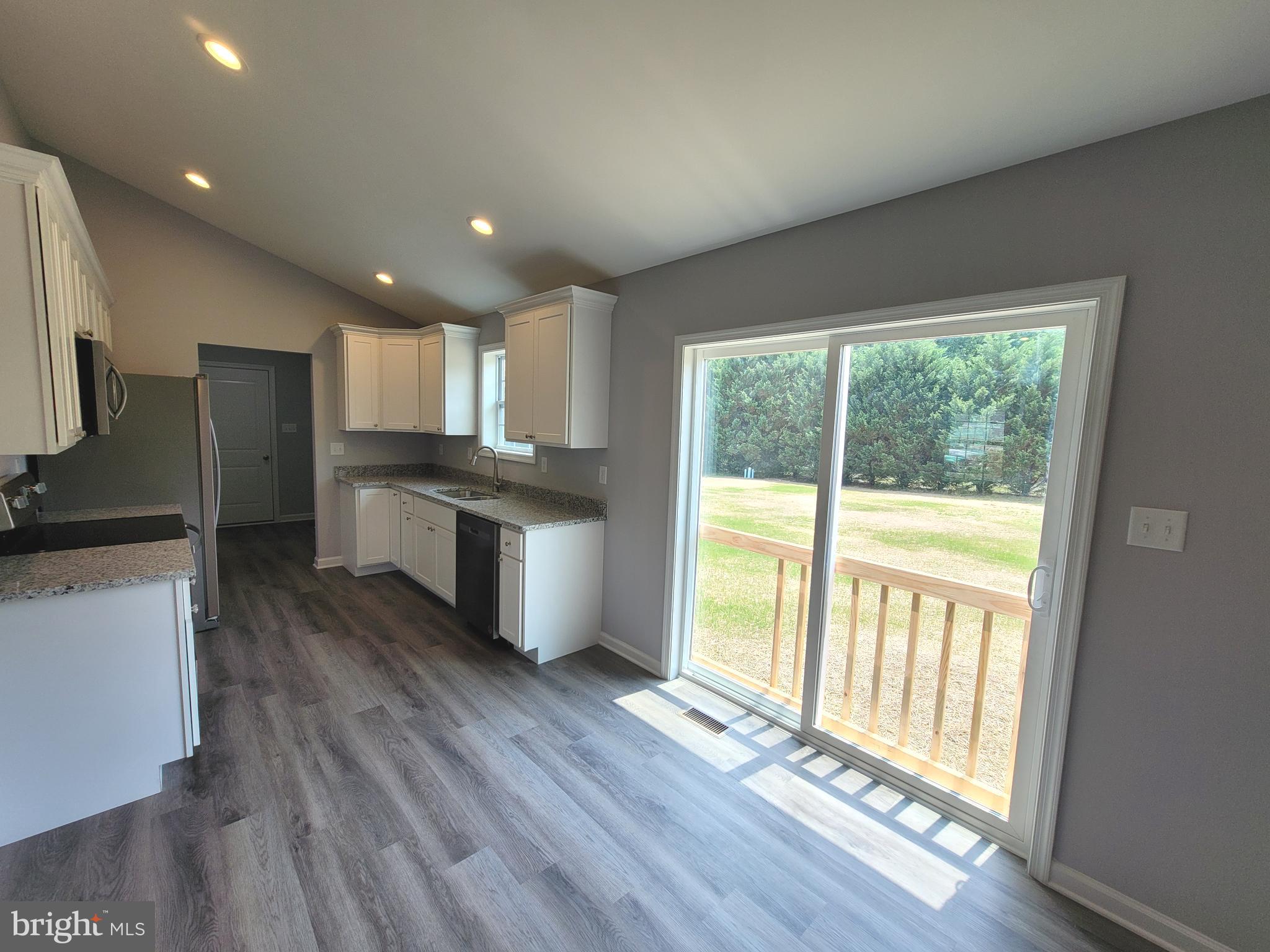 AVON BEND - Residential