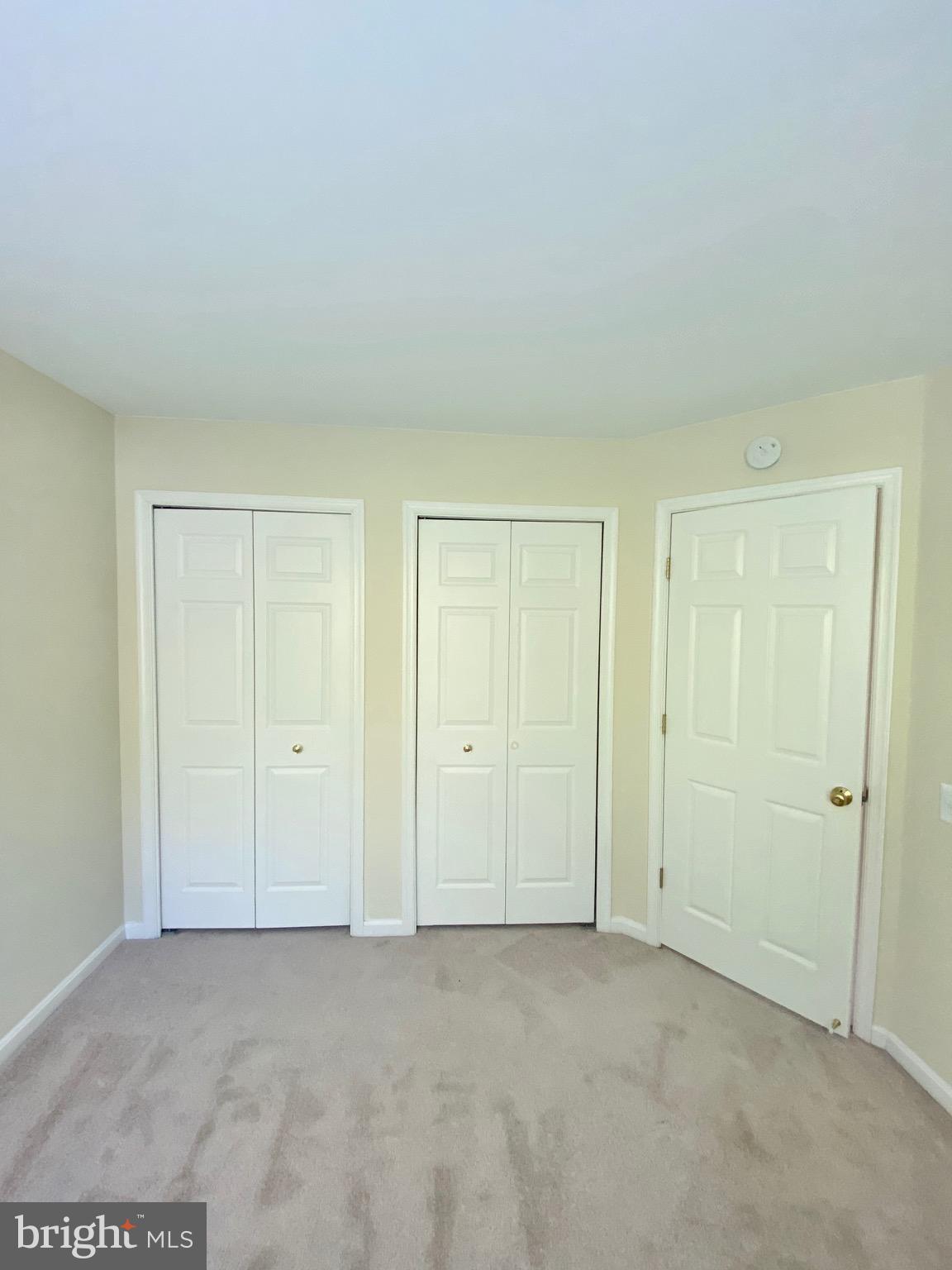 LANDS OF QUAKER VILLAGE - Residential Lease