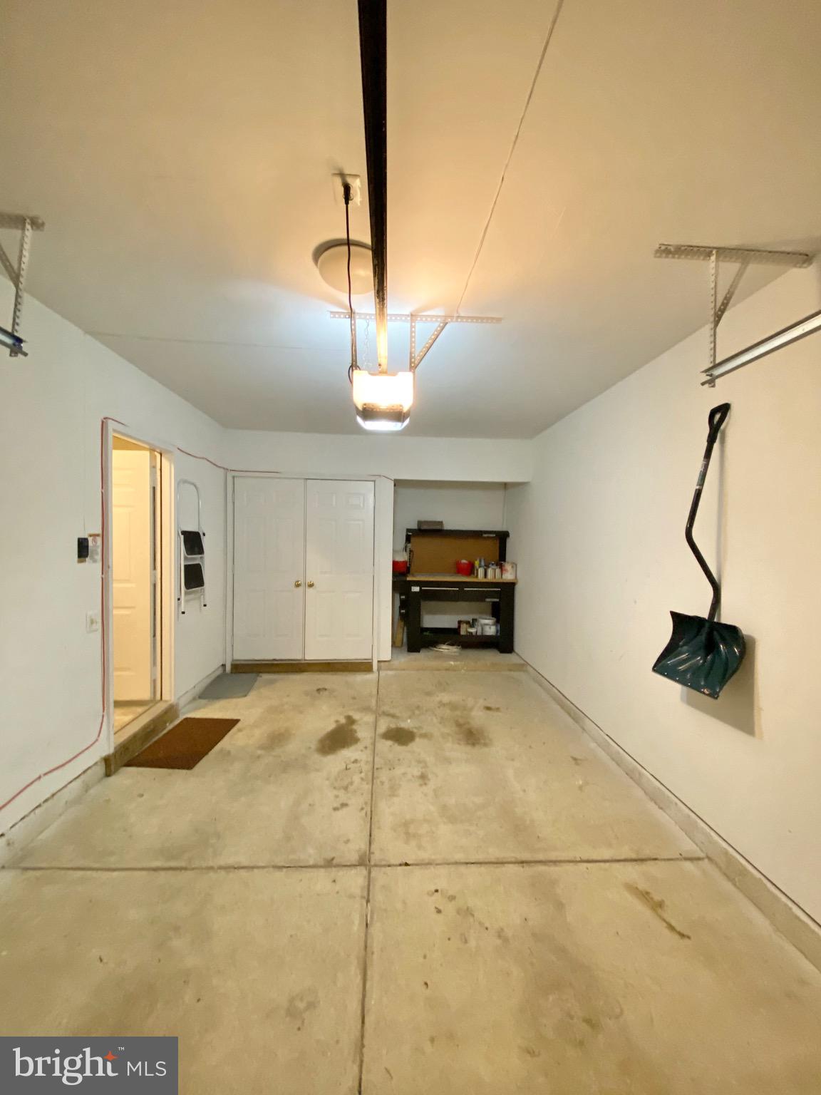 LANDS OF QUAKER VILLAGE - Residential Lease