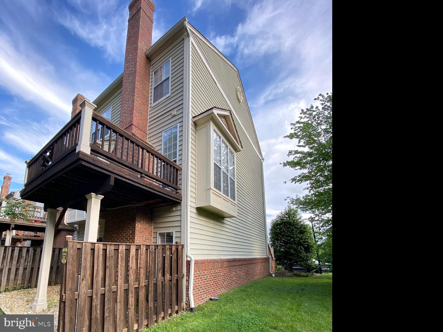 LANDS OF QUAKER VILLAGE - Residential Lease