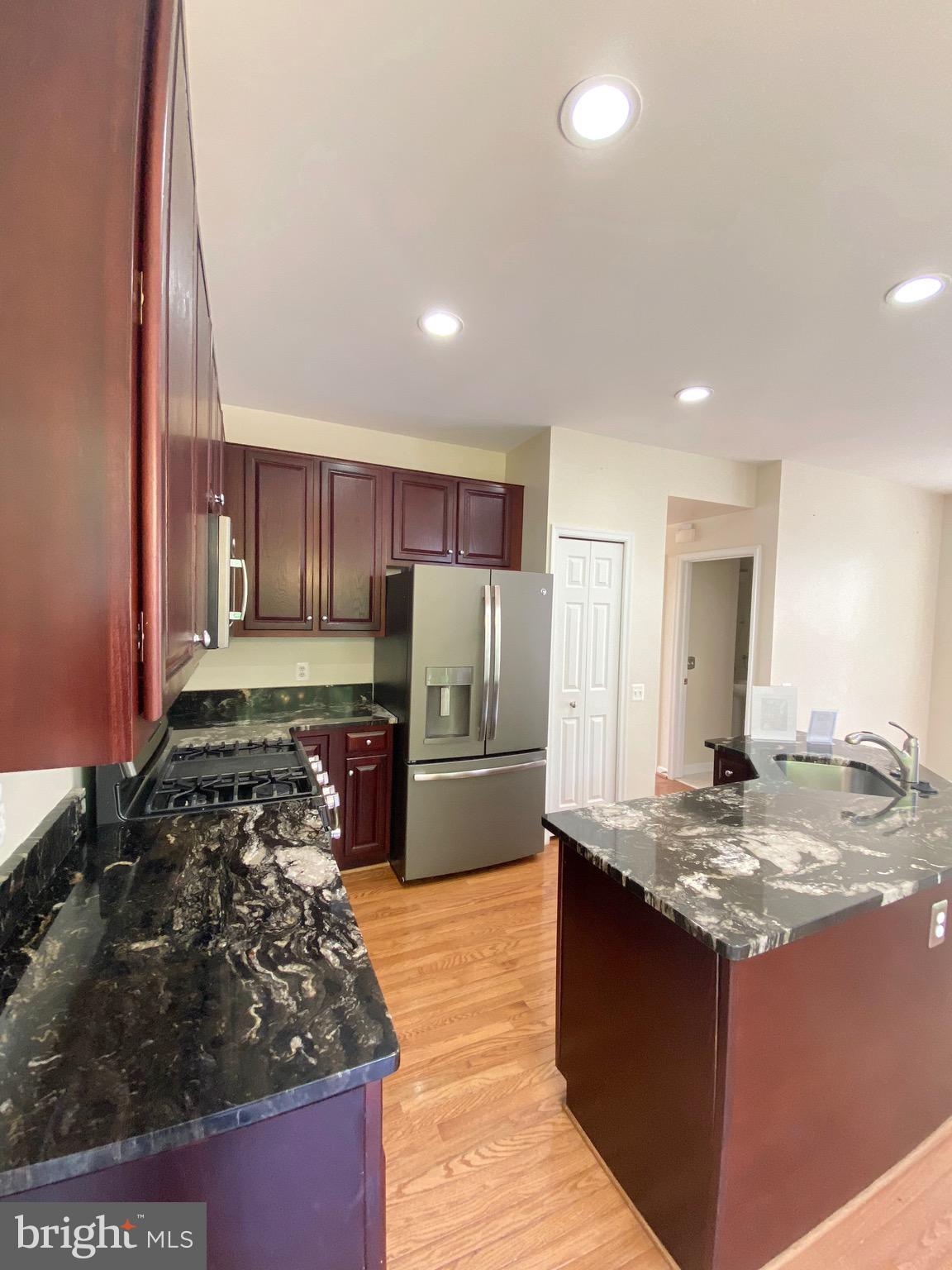 LANDS OF QUAKER VILLAGE - Residential Lease