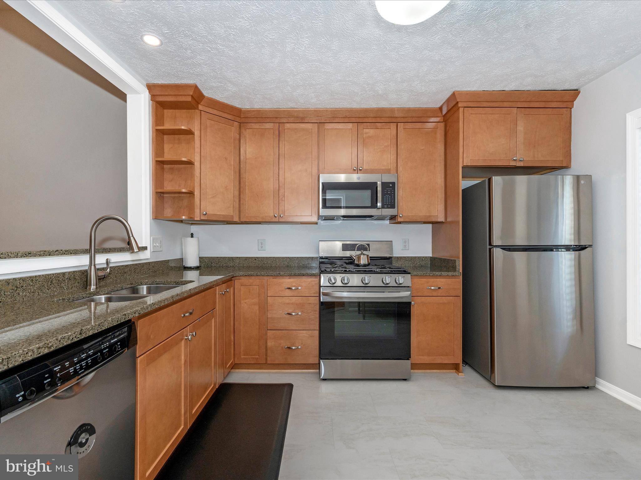 WINDBROOKE - Residential