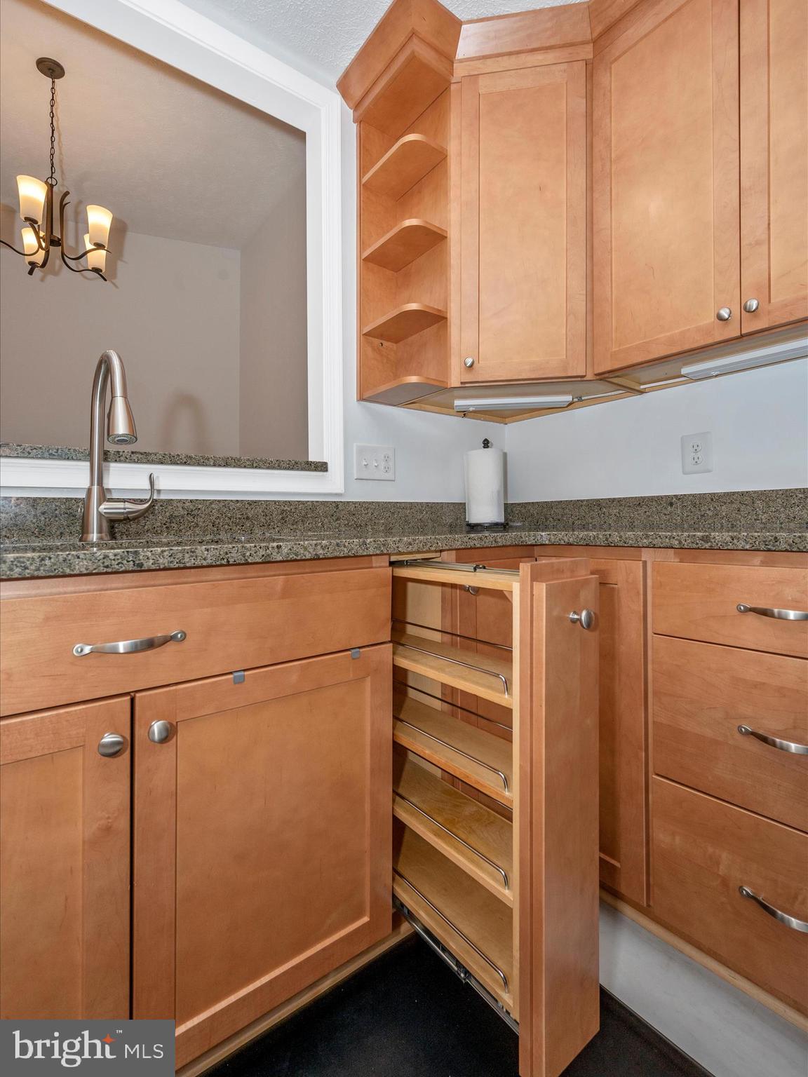 WINDBROOKE - Residential