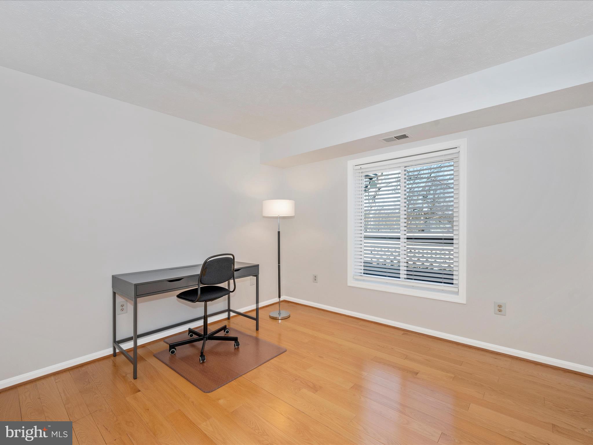 WINDBROOKE - Residential