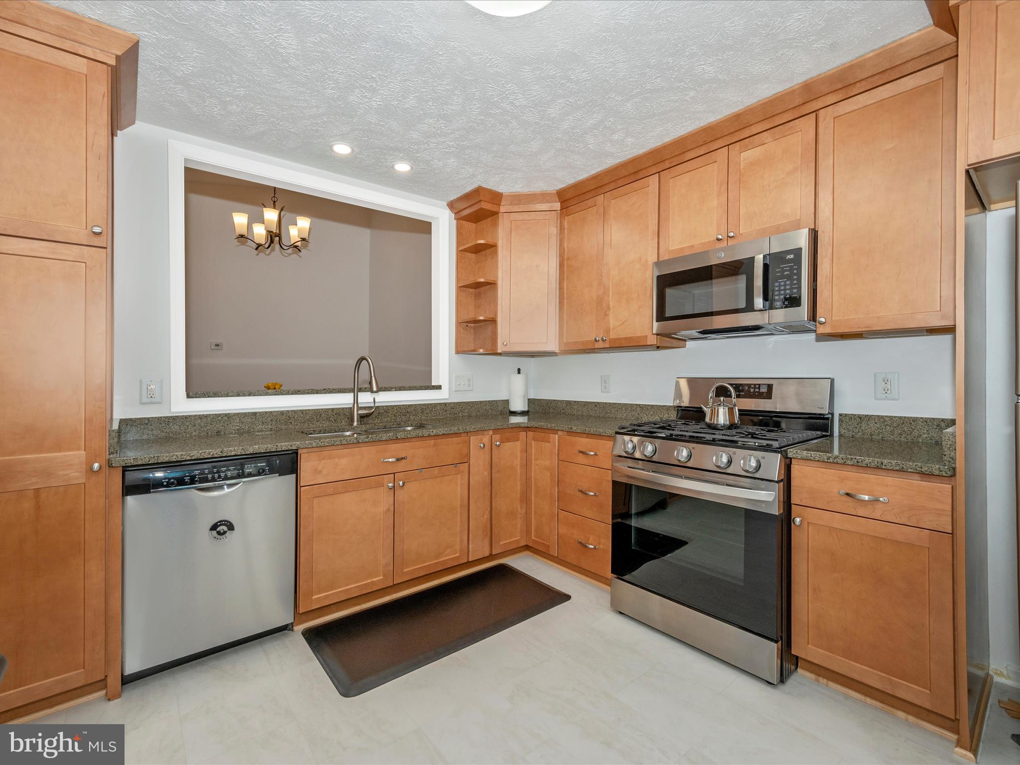 WINDBROOKE - Residential