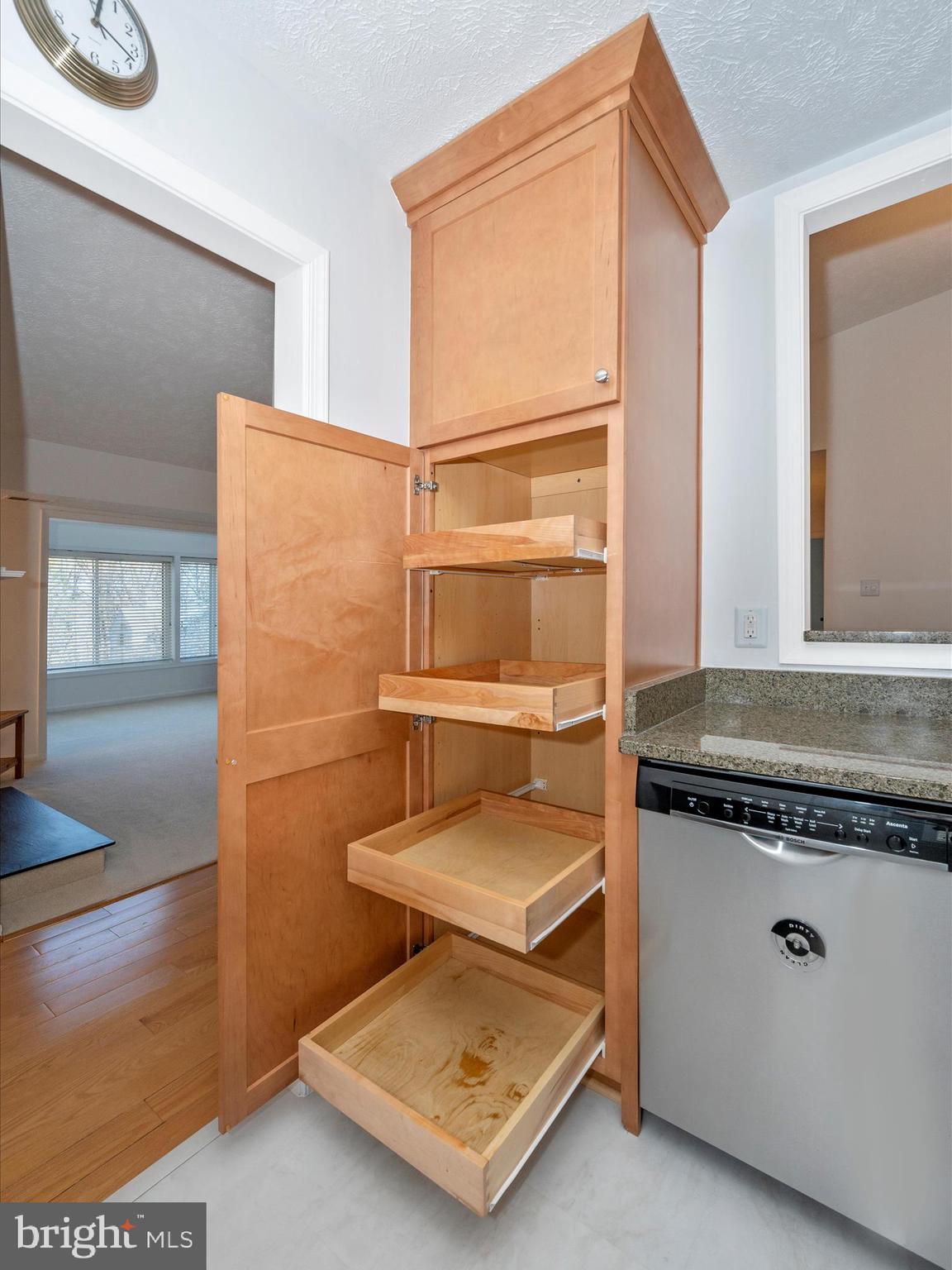 WINDBROOKE - Residential