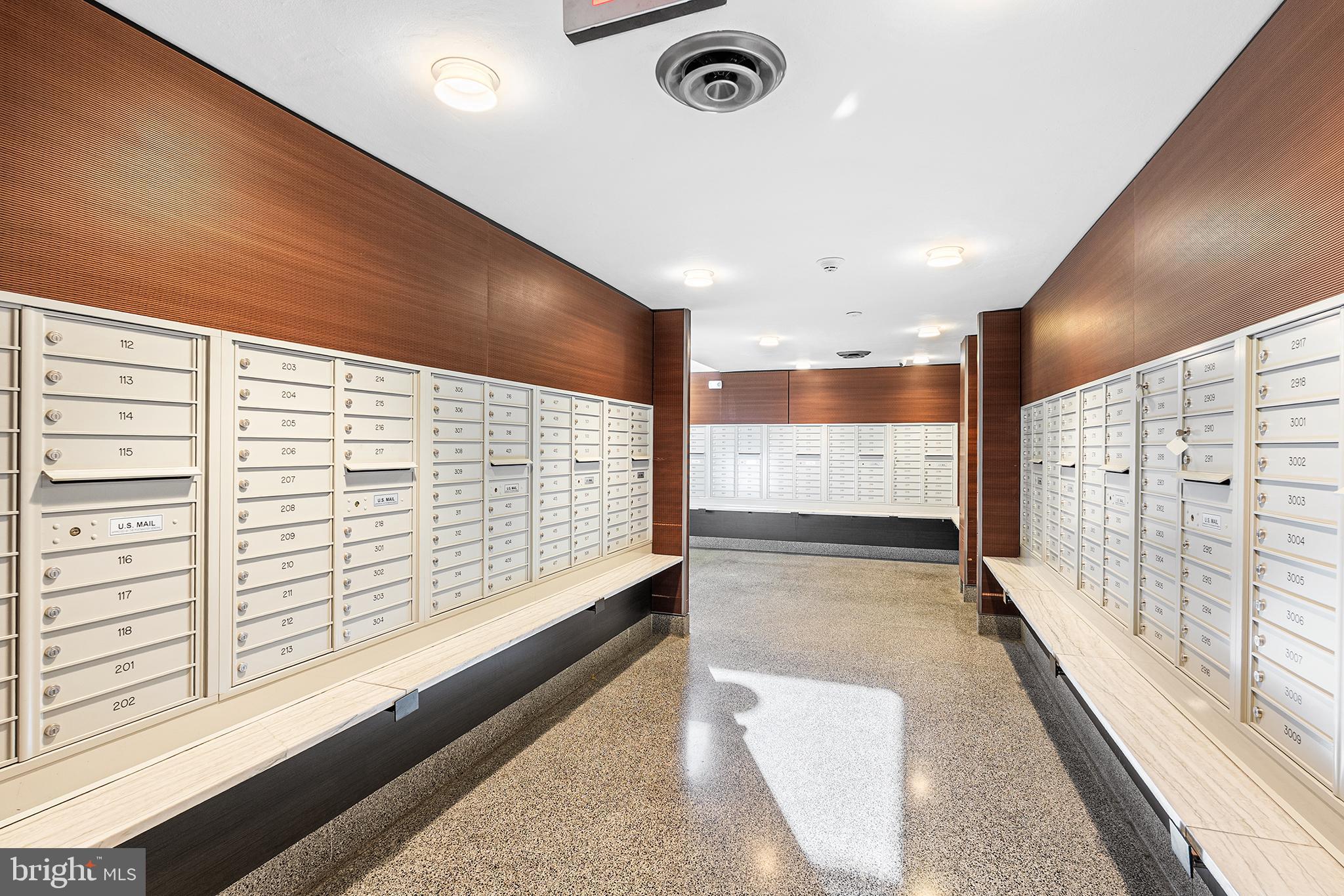 WASHINGTON SQ - Residential