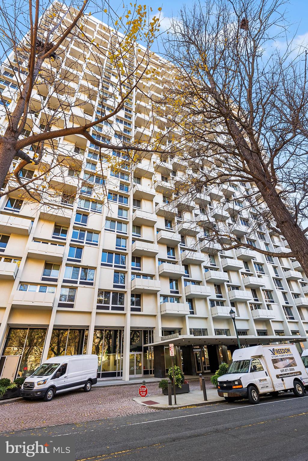 WASHINGTON SQ - Residential