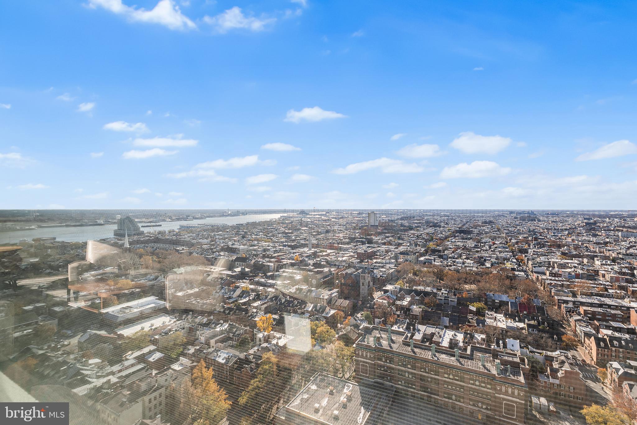 WASHINGTON SQ - Residential