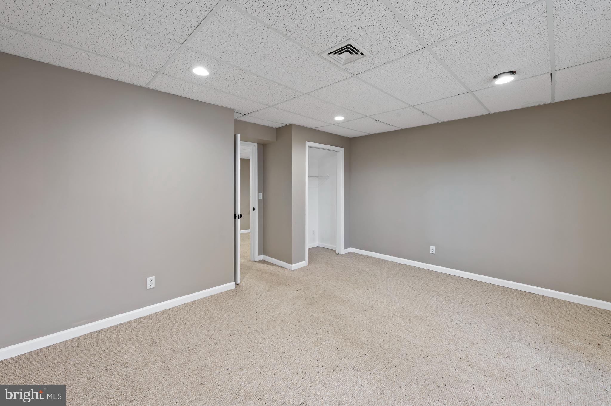 LAKE WYNONAH - Residential