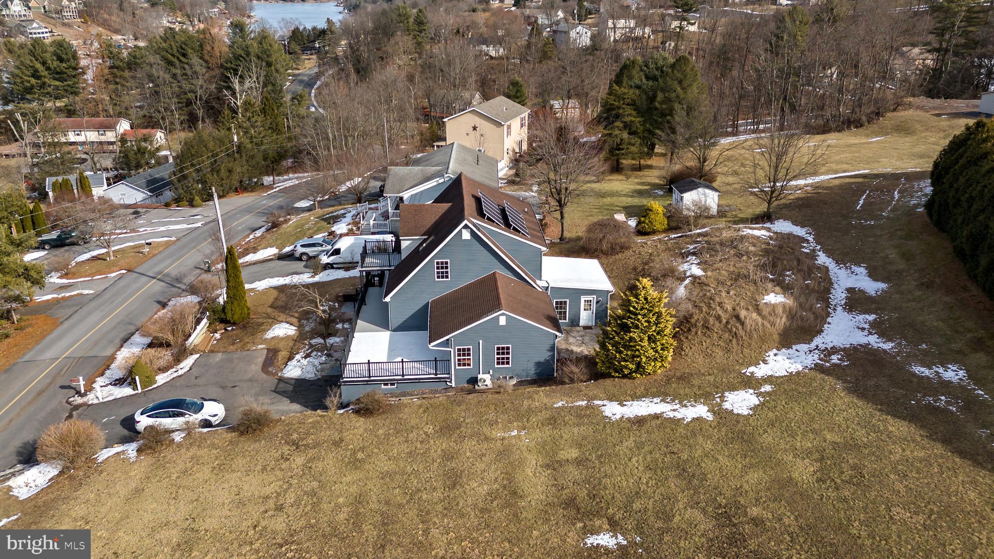 LAKE WYNONAH - Residential