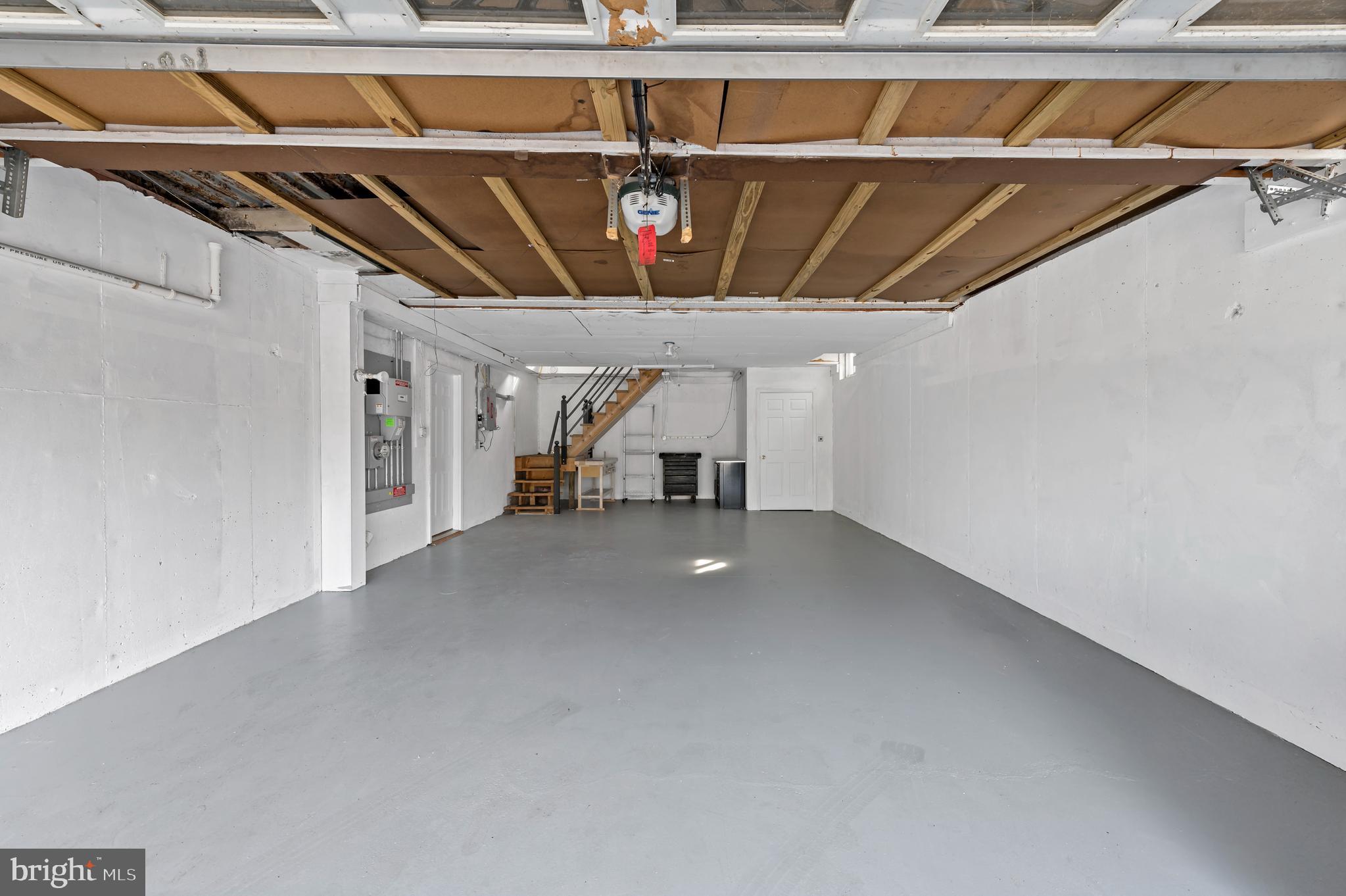 LAKE WYNONAH - Residential